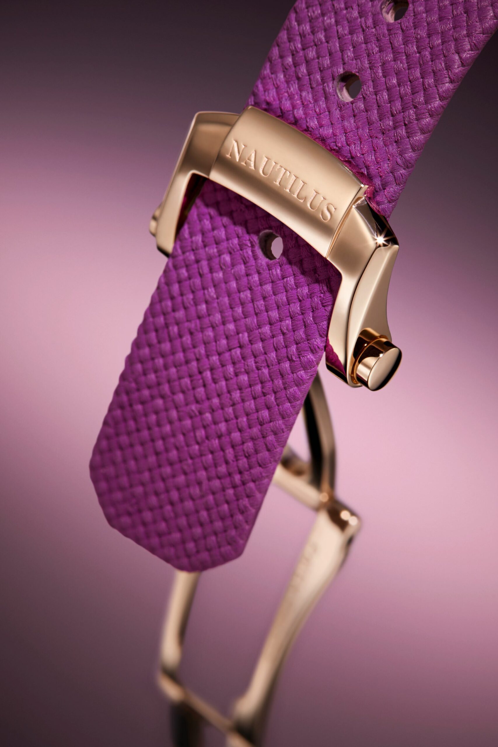 Patek Philippe Nautilus Ladies 7010R-013 3