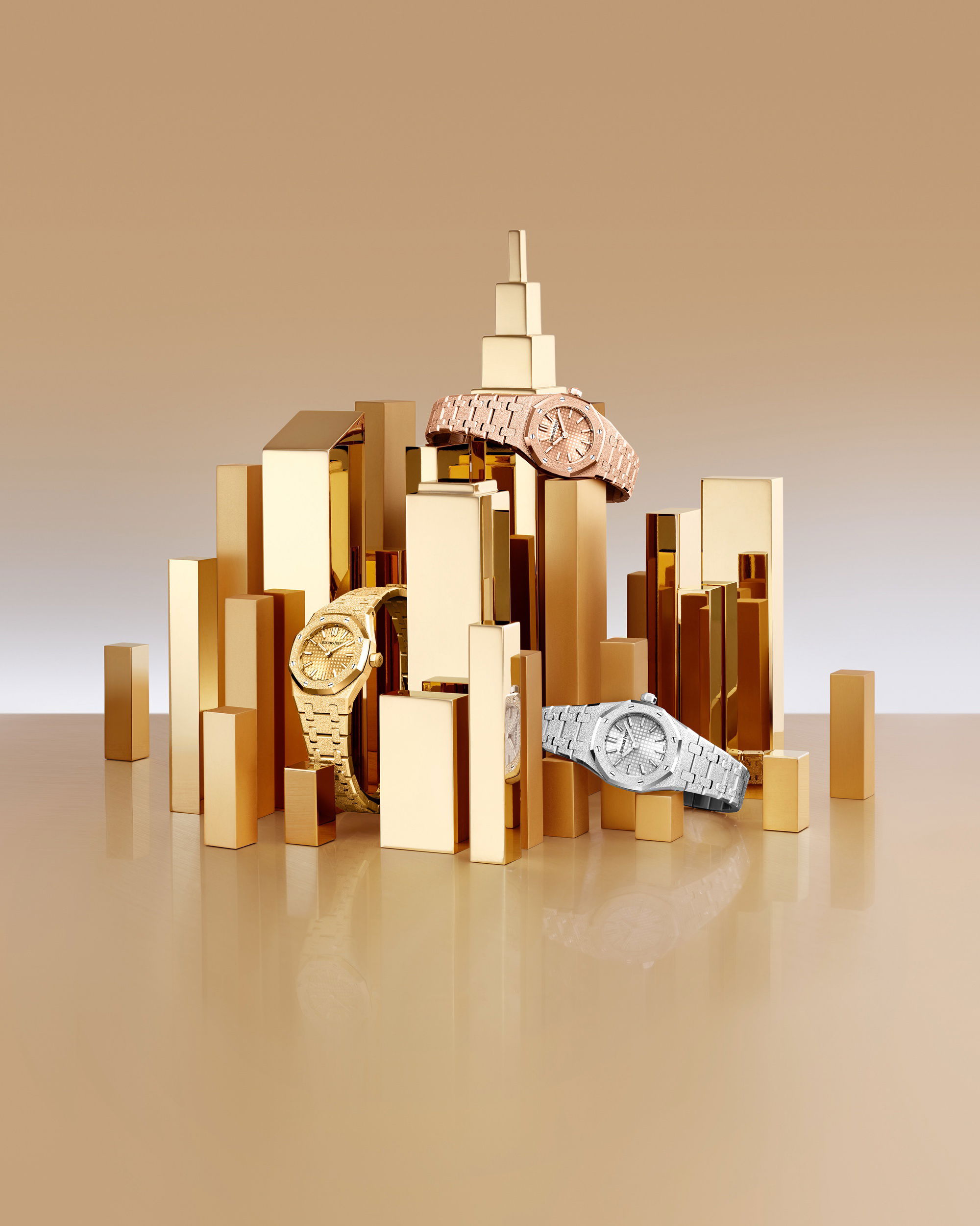 Audemars Piguet Royal Oak Mini Frosted Gold Quartz 23 67630BA.GG.1312BA.01 Replica 4