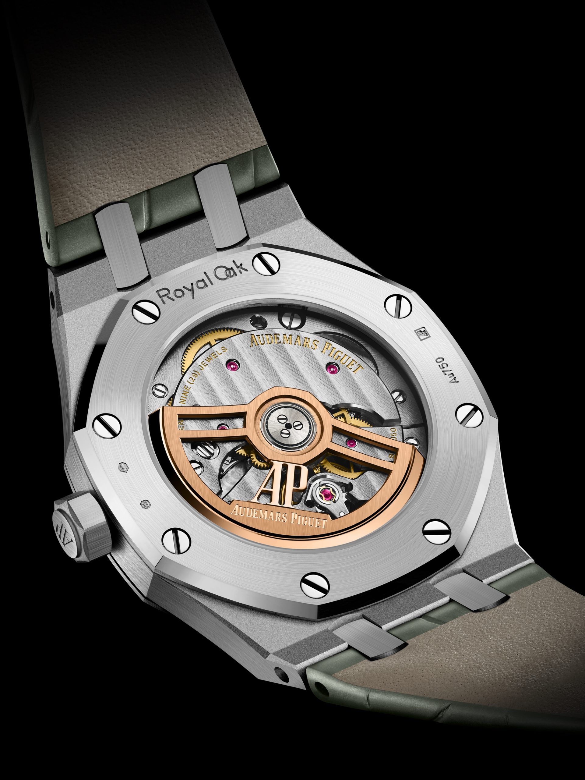 Audemars Piguet Royal Oak Selfwinding 15551BC.ZZ.D405CR.01 Replica 4