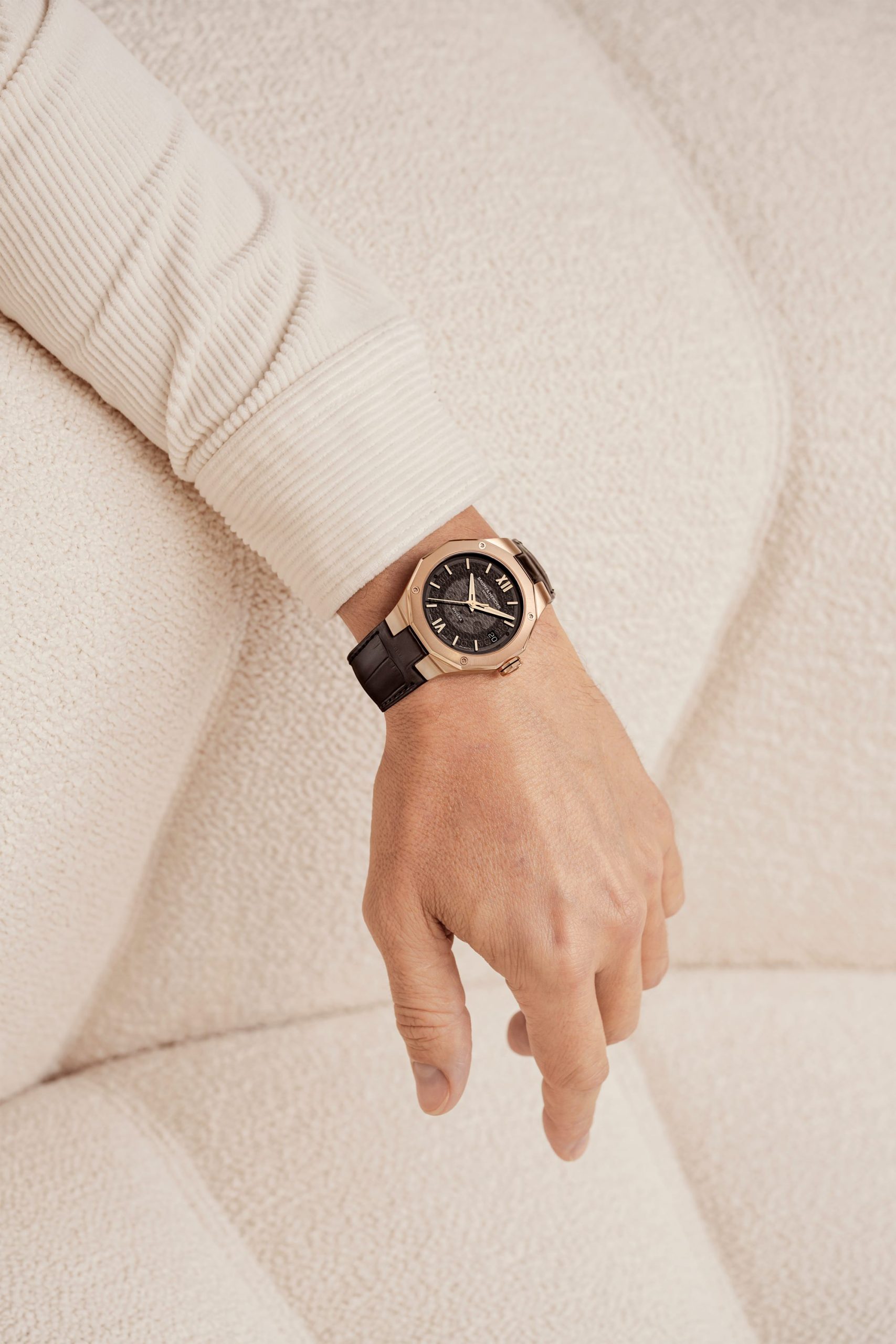 IMG_9081 Baume & Mercier Riviera Gold 10787 Replica 4