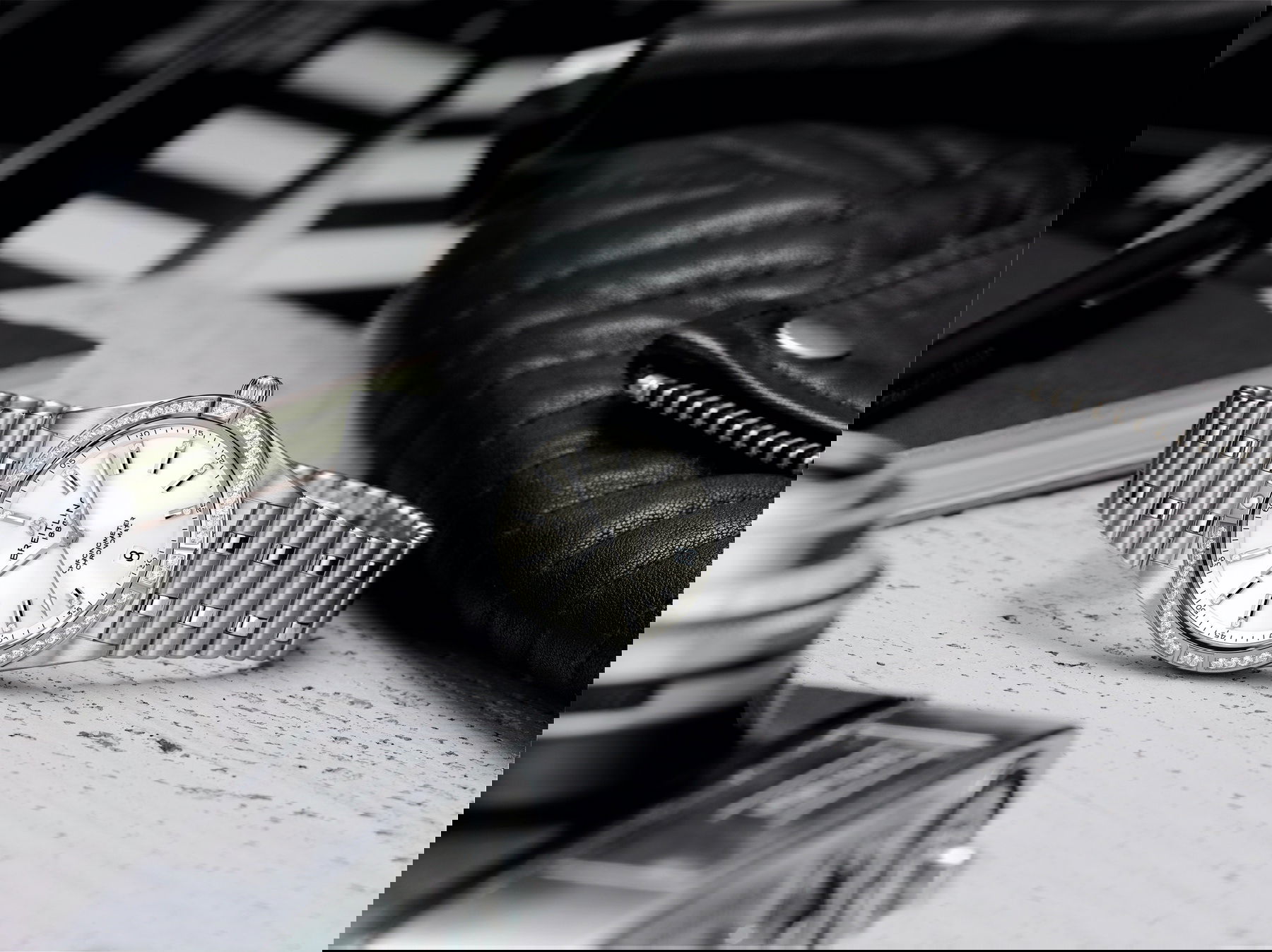 Breitling Chronomat 32 A77310591A1A1 Replica 4