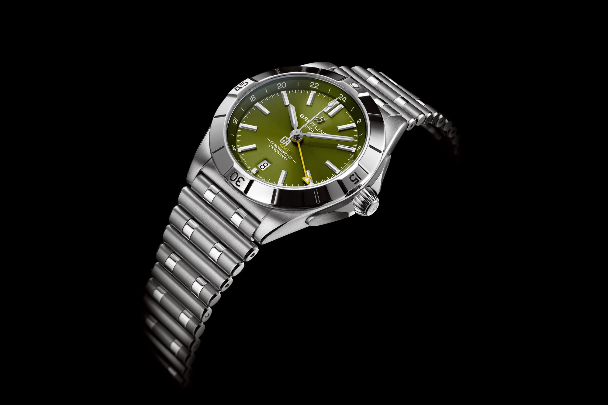 IMG_9081 Breitling Chronomat Automatic GMT 40 Giannis Antetokounmpo A32398A11L1A1 Replica 4