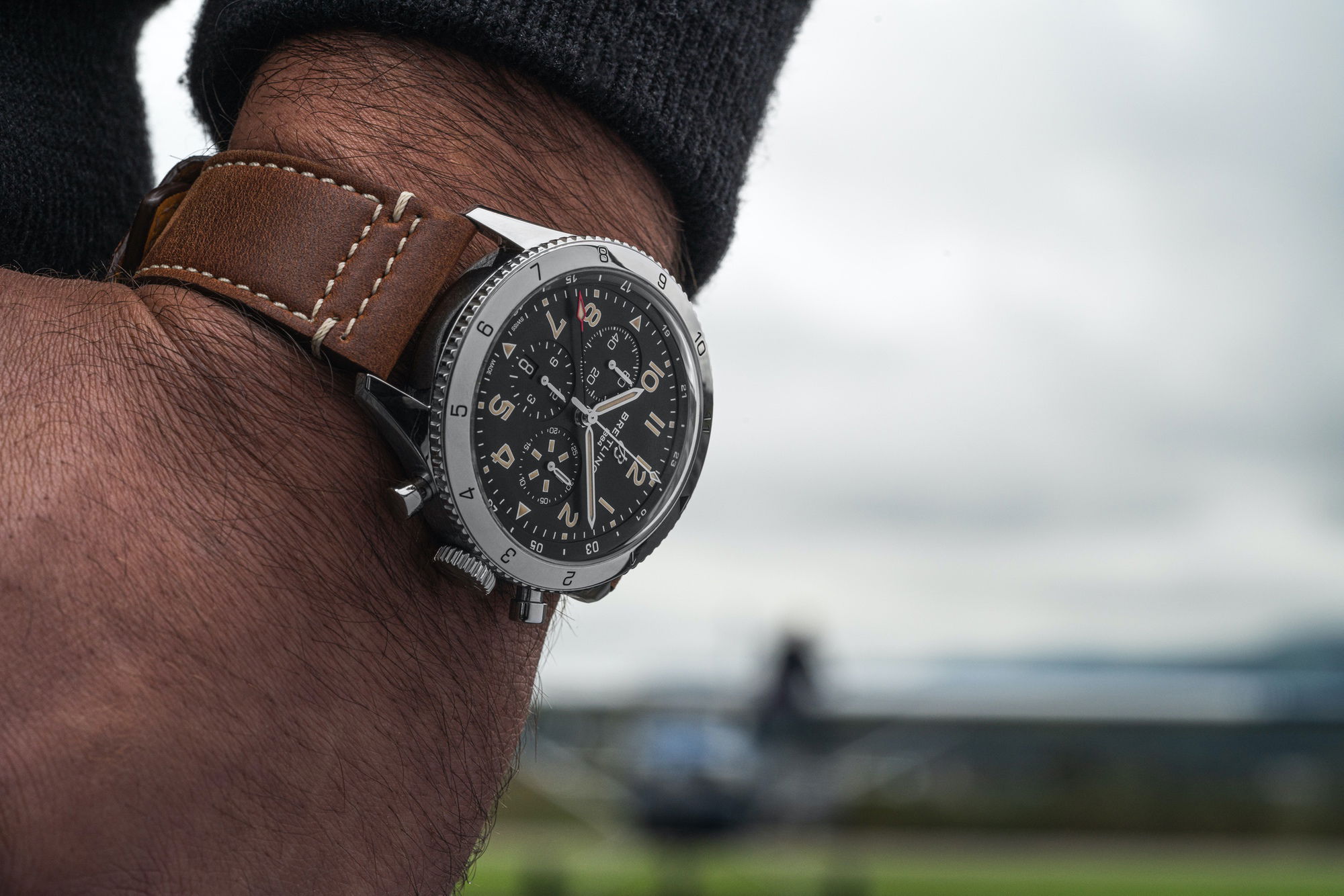 IMG_9081 Breitling Super AVI B04 Chronograph GMT 46 P-51 Mustang AB04453A1B1X1 Replica 4