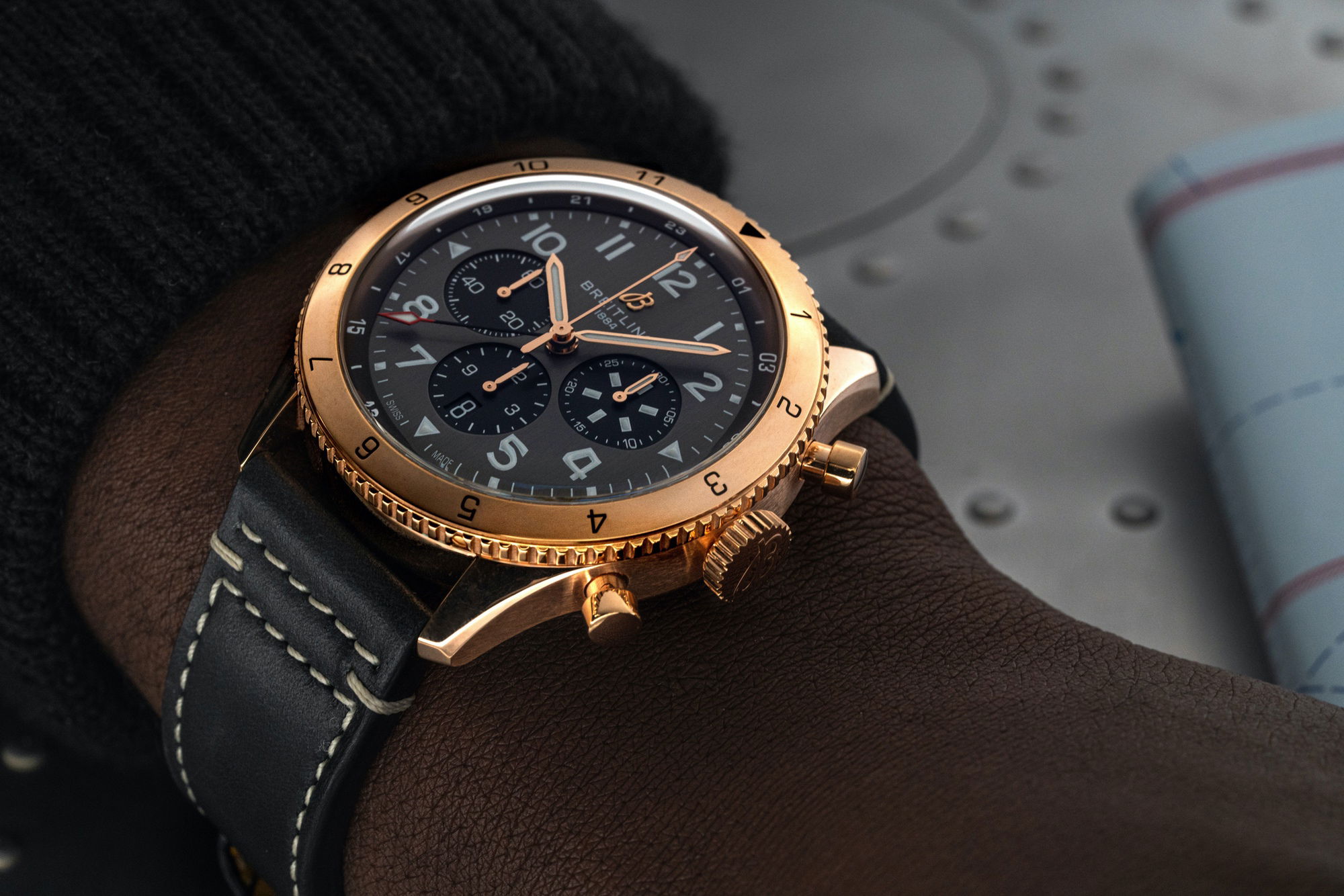 IMG_9081 Breitling Super AVI B04 Chronograph GMT 46 P-51 Mustang RB04451A1B1X1 Replica 4