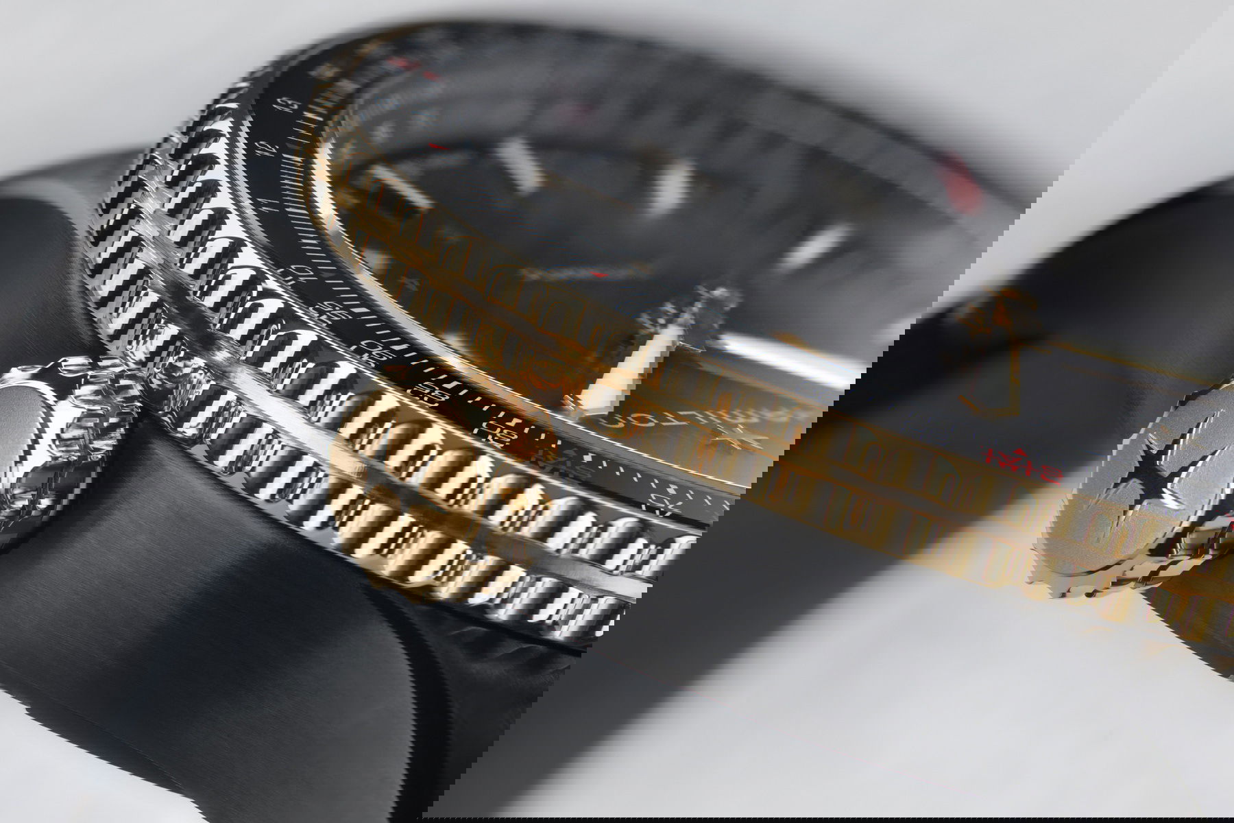 IMG_9081 Hamilton Khaki Aviation Converter H76635730 Replica 4