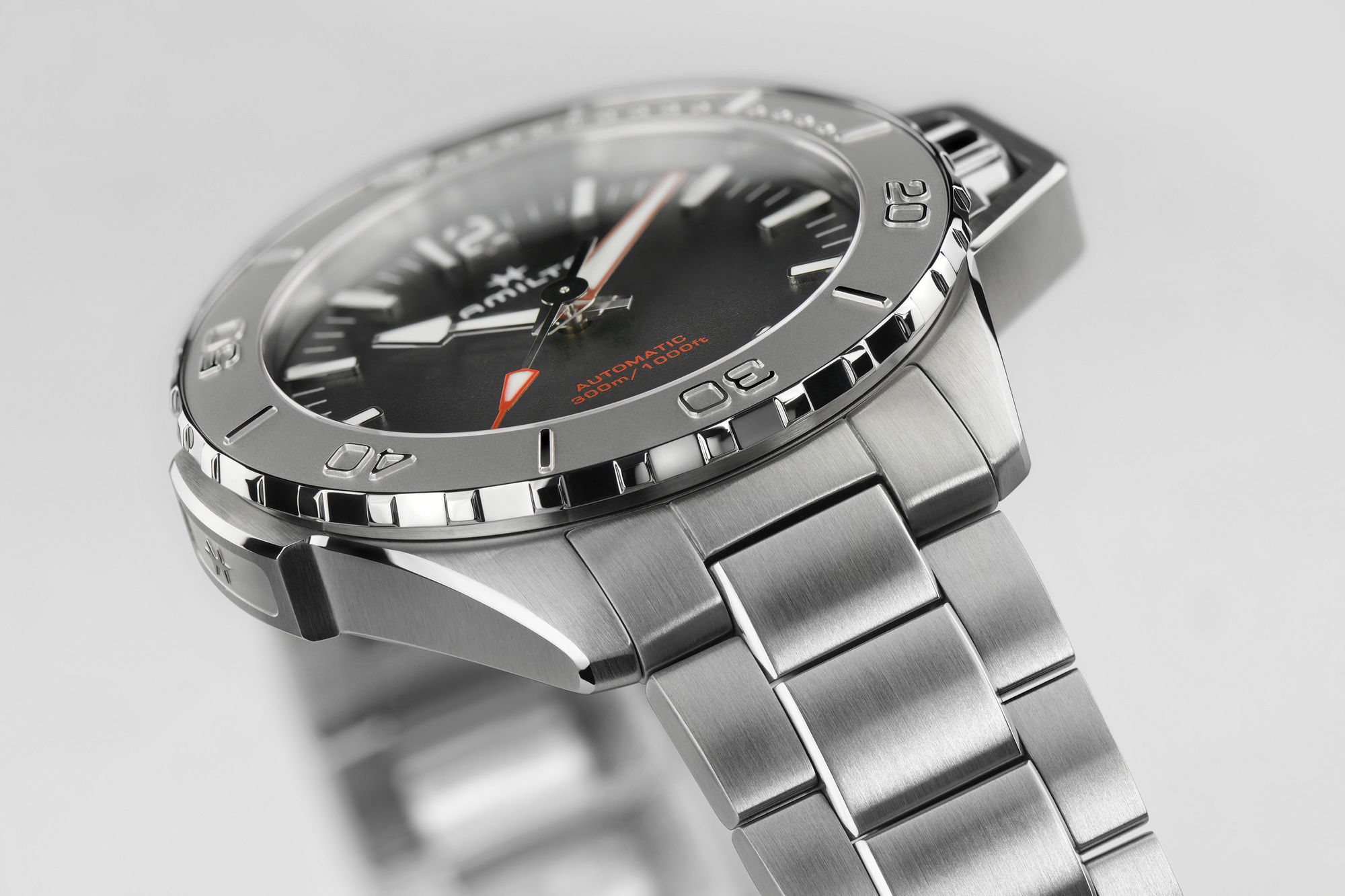 IMG_9081 Hamilton Khaki Navy Frogman Auto 46mm H77815130 Replica 4