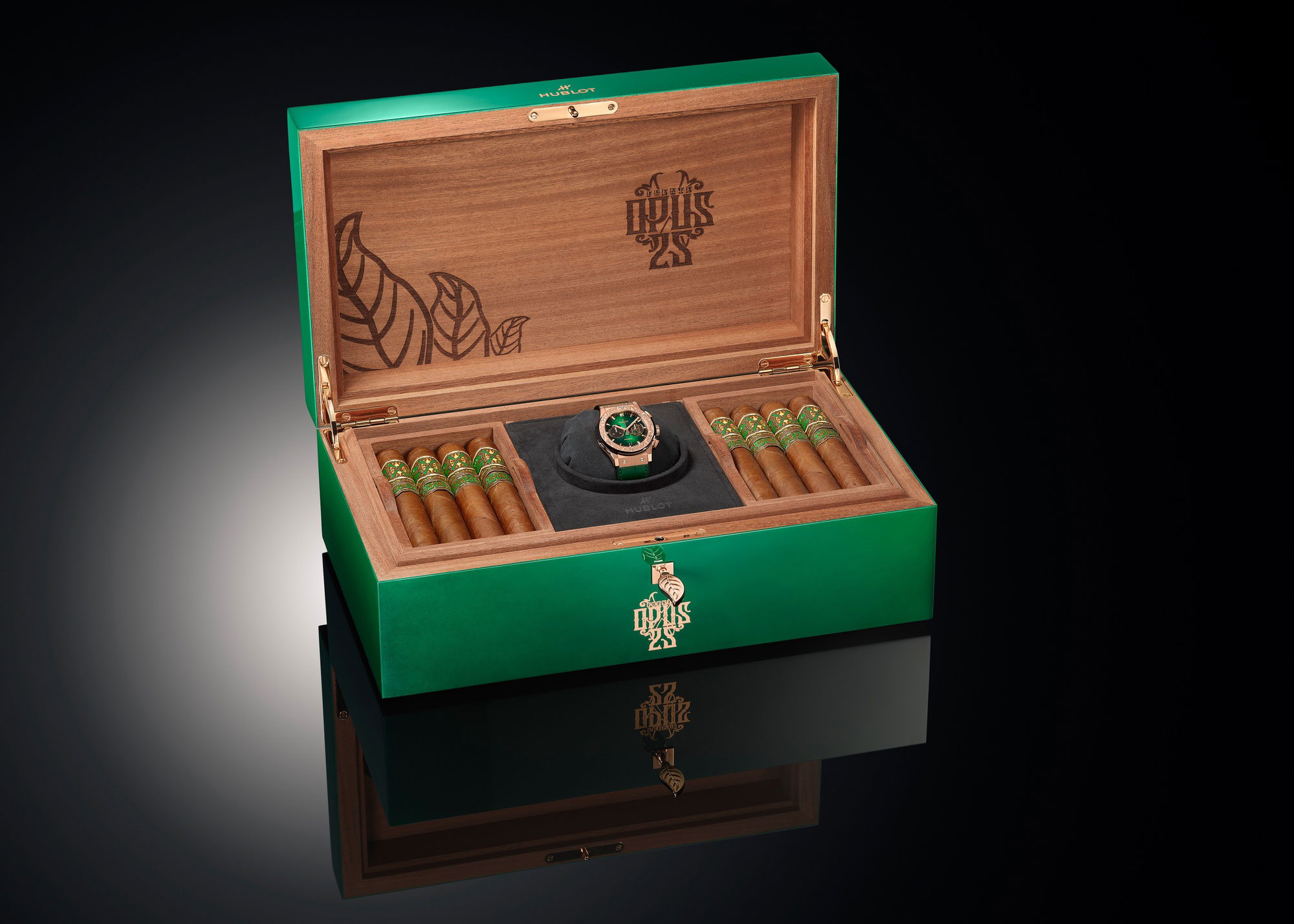 Hublot Classic Fusion Chronograph Arturo Fuente King Gold 541.OX.8980.LR.OPX24 Replica 4