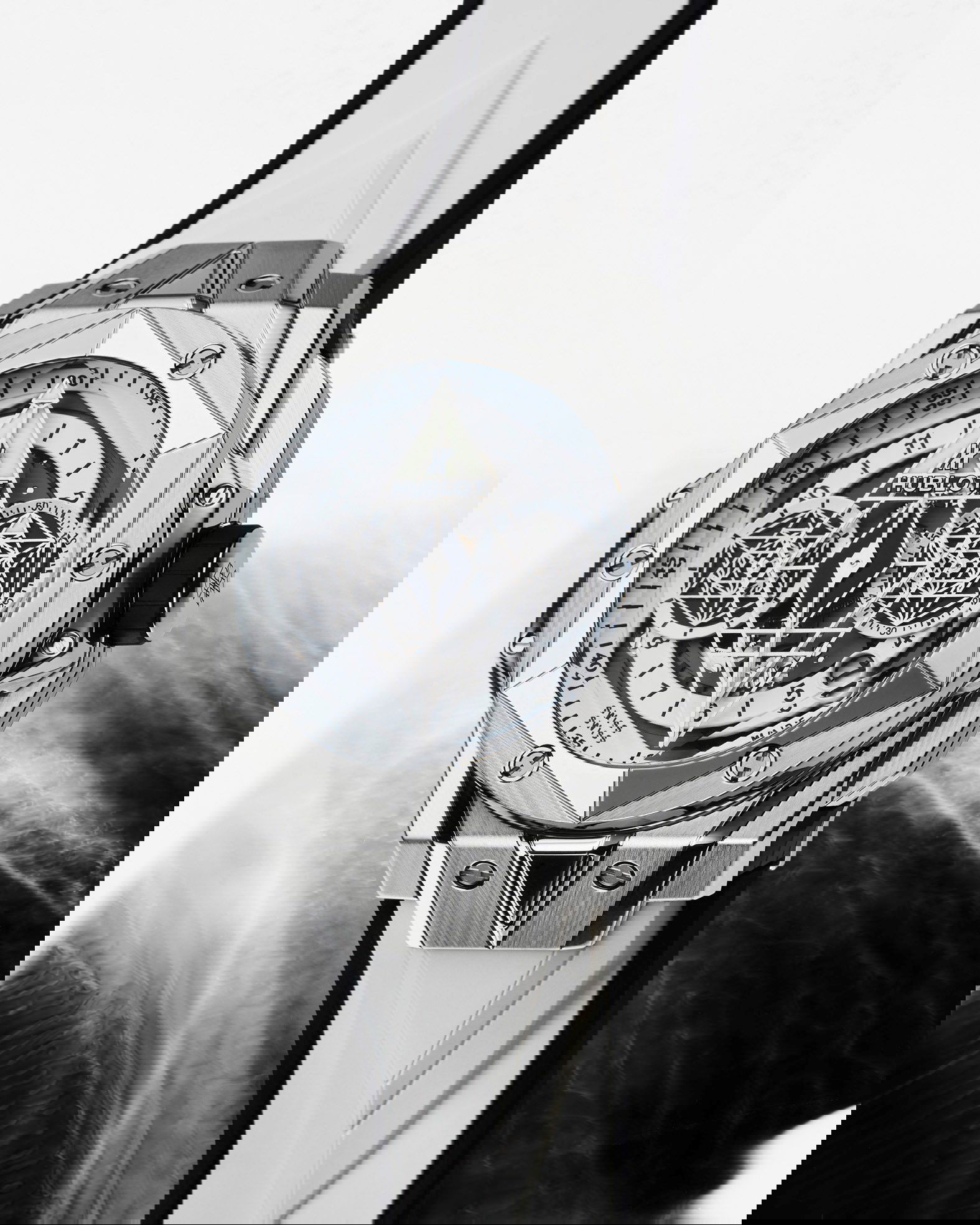 IMG_9081 Hublot Sang Bleu II Titanium White 418.NX.2001.RX.MXM20 Replica 4