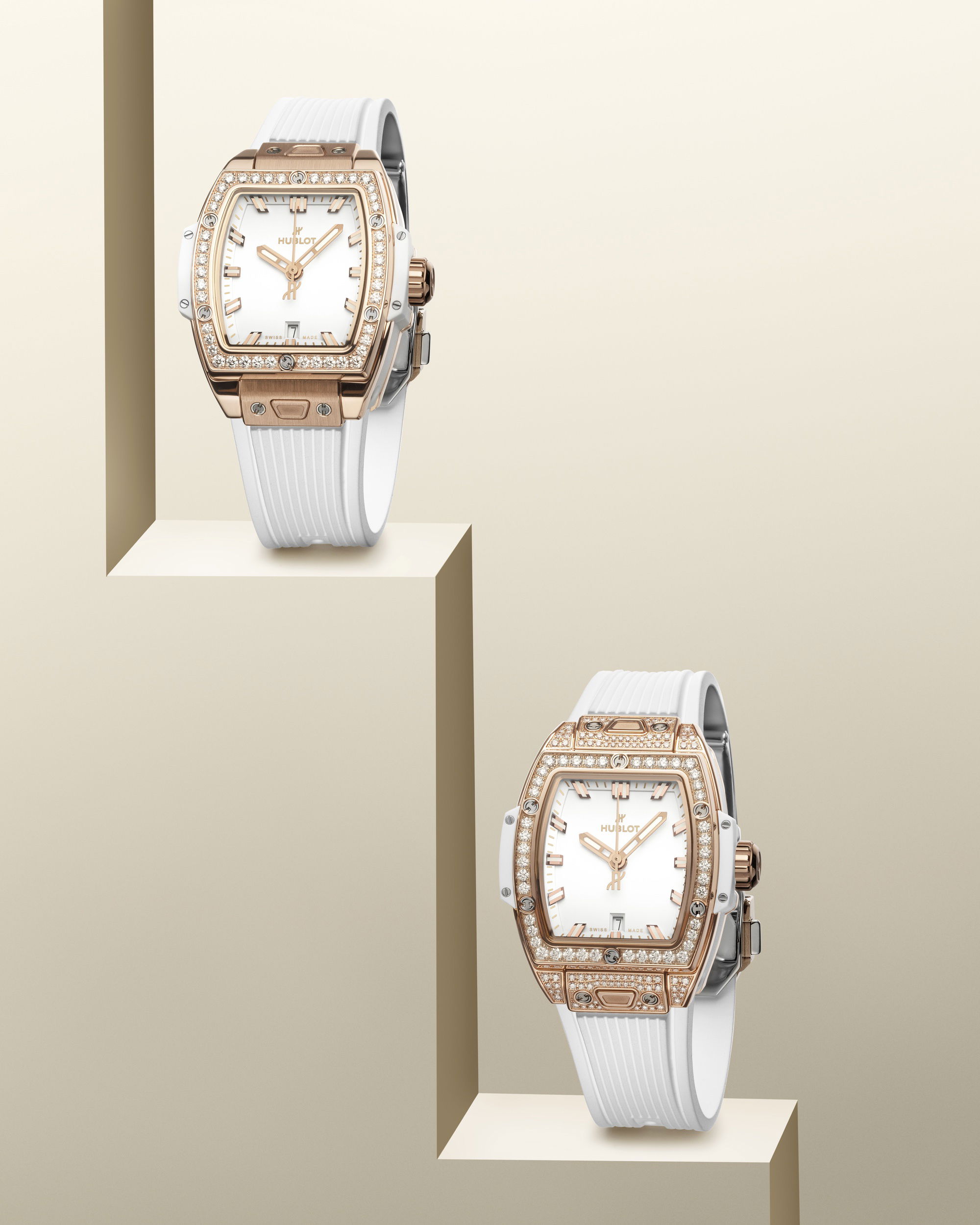 Hublot Spirit of Big Bang King Gold White Pave 682.OE.2080.RW.1604 Replica 4