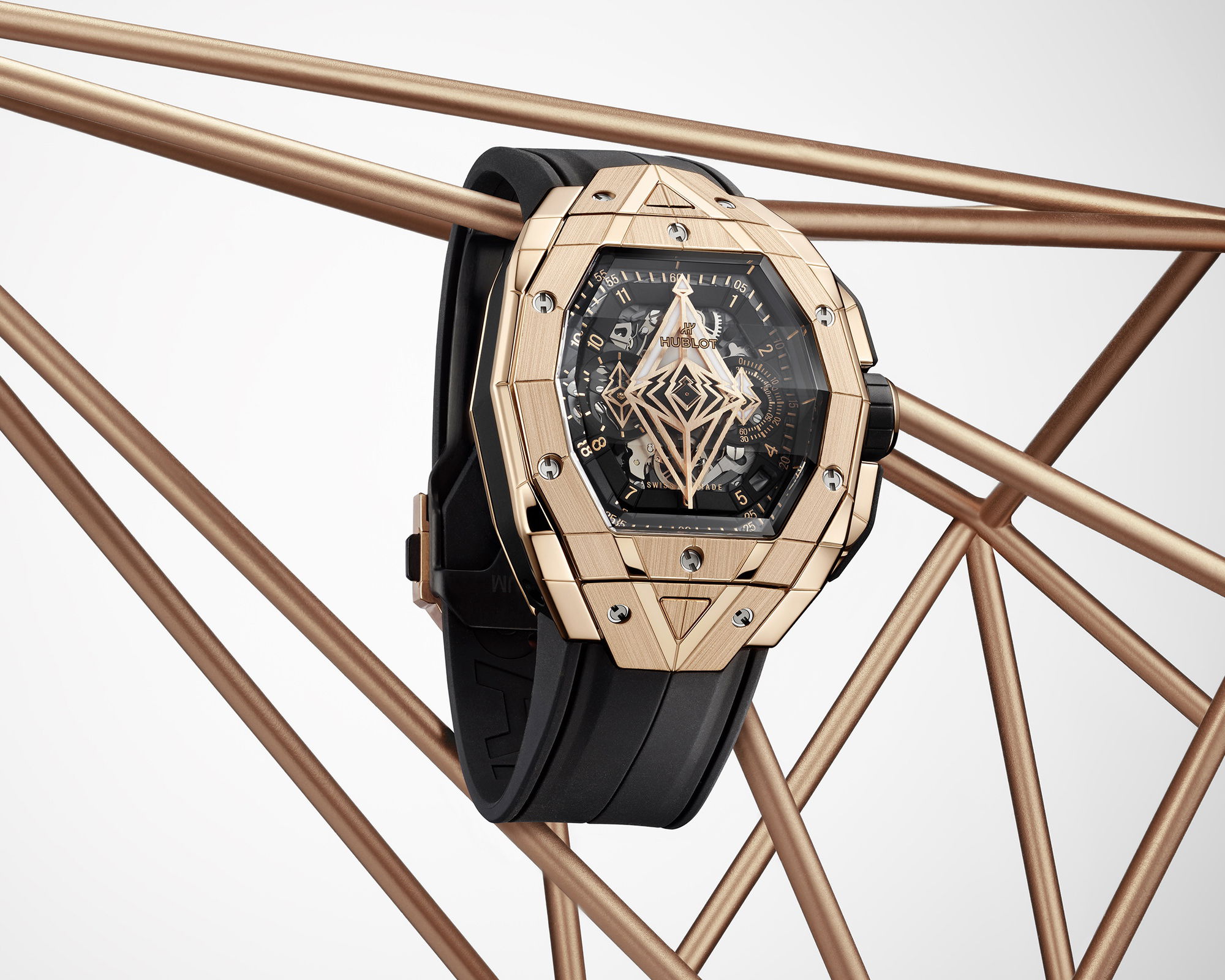 IMG_9081 Hublot Spirit of Big Bang Sang Bleu King Gold 648.OX.0108.RX.MXM23 Replica 4