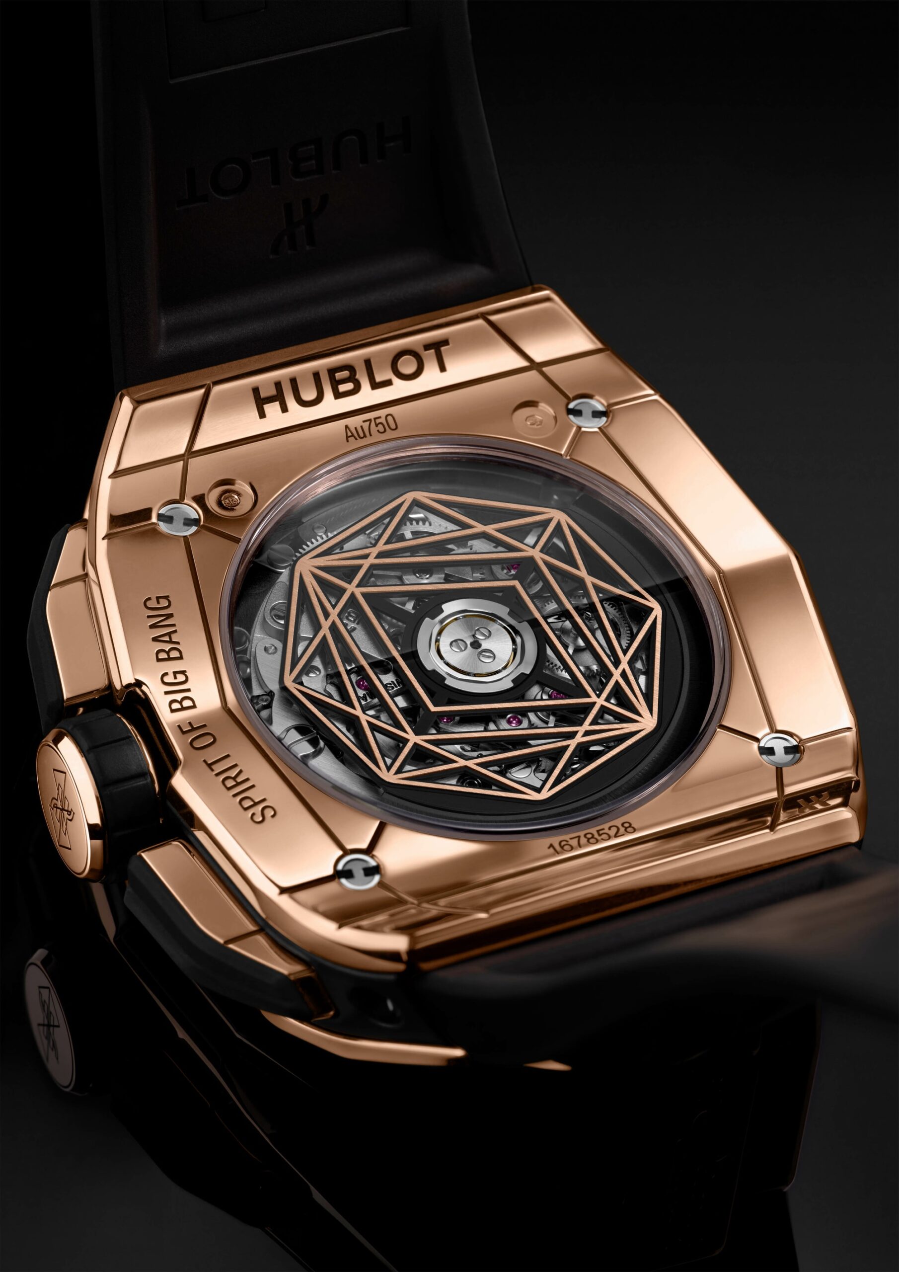Hublot Spirit of Big Bang Sang Bleu King Gold Pave 648.OX.0108.RX.1604.MXM23 Replica 4