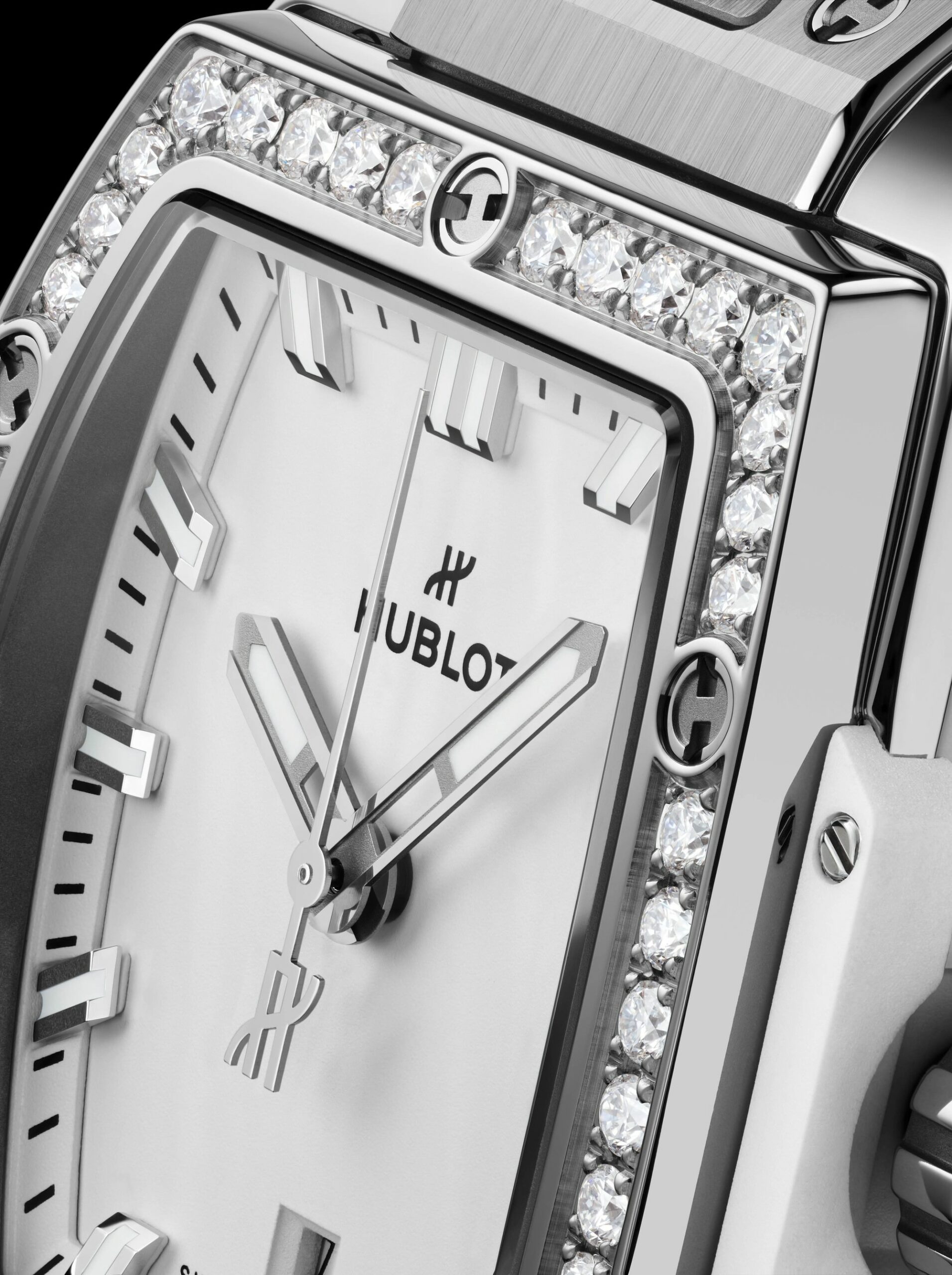 Hublot Spirit of Big Bang Steel White Diamonds 682.SE.2010.RW.1204 Replica 4