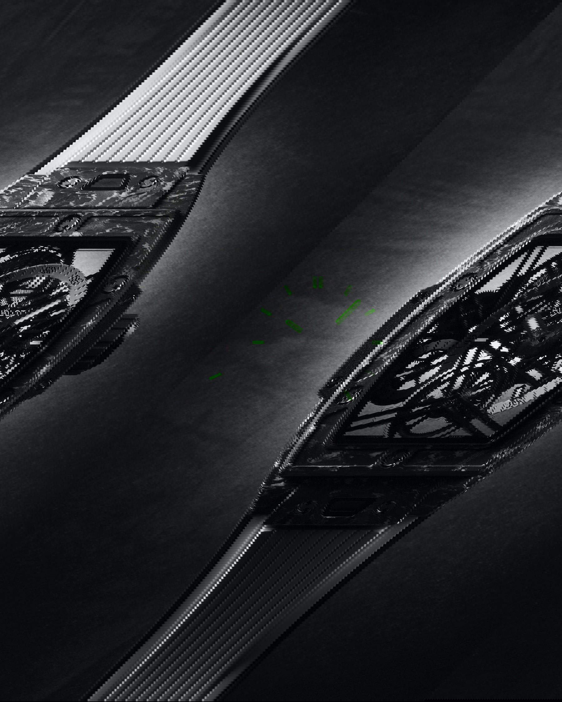 IMG_9081 Hublot Spirit of Big Bang Tourbillon 5-Day Power Reserve Carbon White 645.QW.2012.RW Replica 4