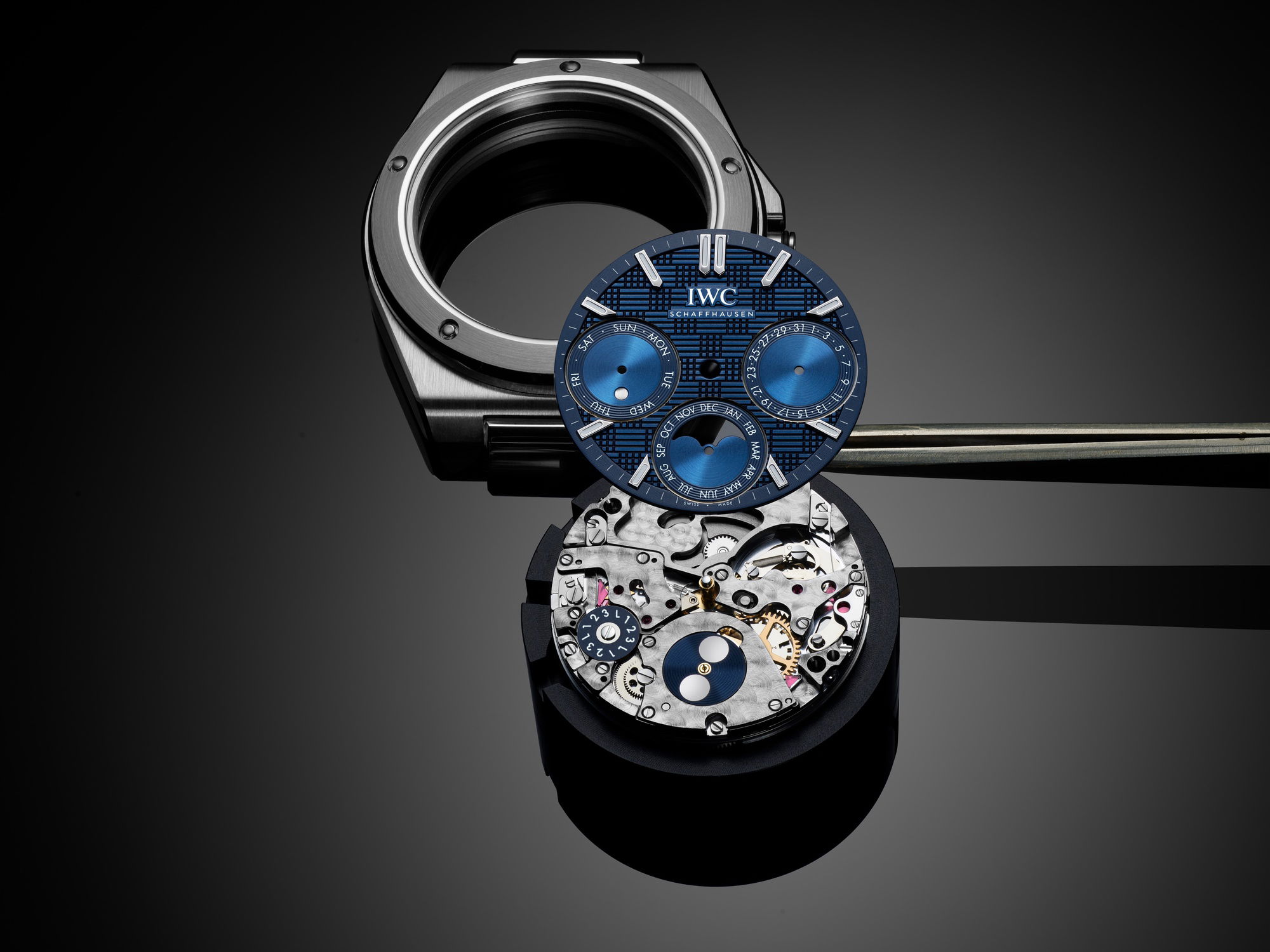 IWC Ingenieur Perpetual Calendar 41 IW344903 Replica 4