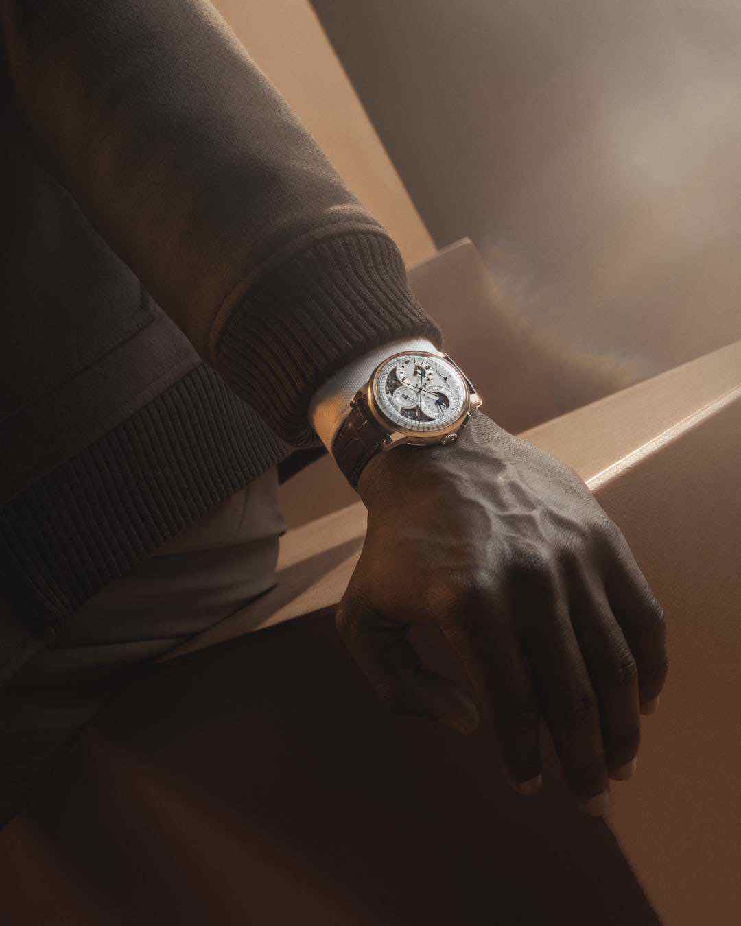 IMG_9081 Jaeger-LeCoultre Duometre Chronograph Moon Q622252J Replica 4