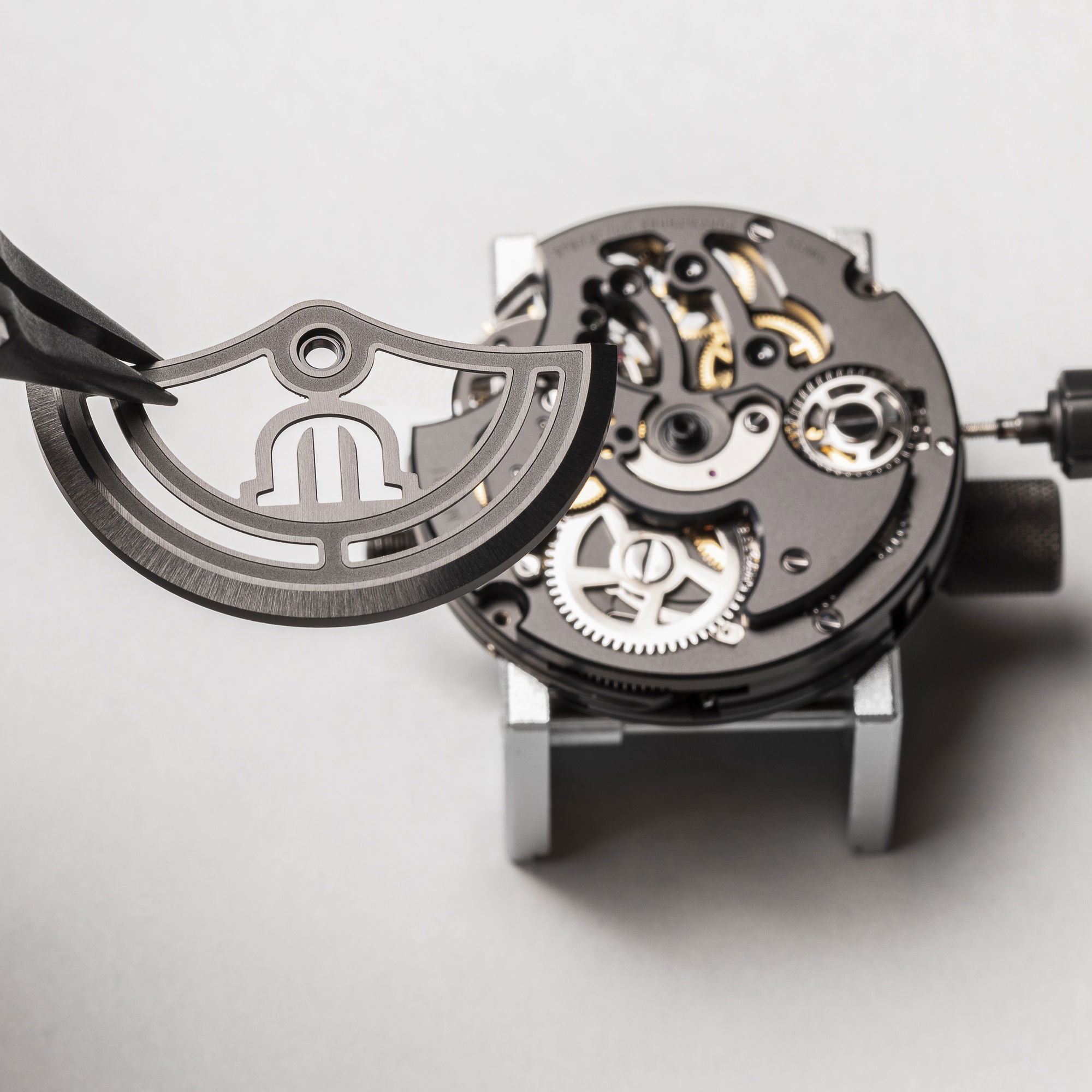 Maurice Lacroix Aikon Master Grand Date Black AI6118-DLB0B-330-2 Replica 4