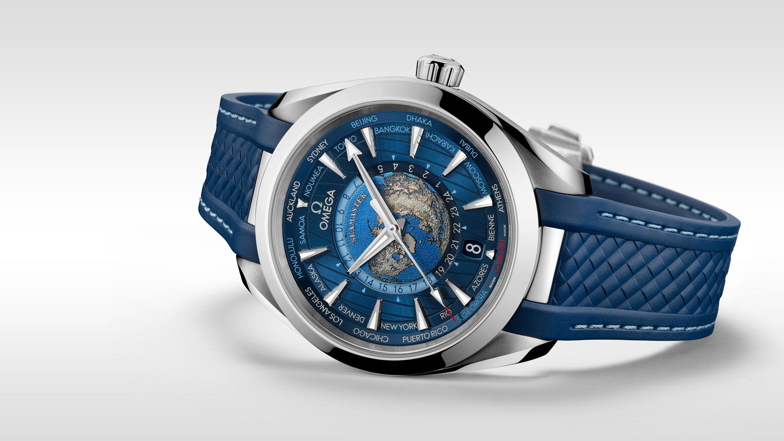 IMG_9081 Omega Seamaster Aqua Terra 150M Co-Axial Master Chronometer GMT Worldtimer 43 mm Worldtimer 220.12.43.22.03.001 Replica 4