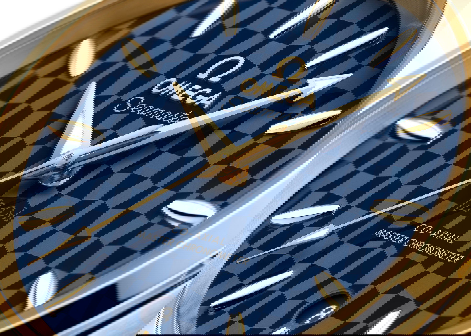 Omega Seamaster Aqua Terra 150M Co-Axial Master Chronometer Ladies’ 38 mm Tokyo 2020 522.53.38.20.03.001 Replica 4