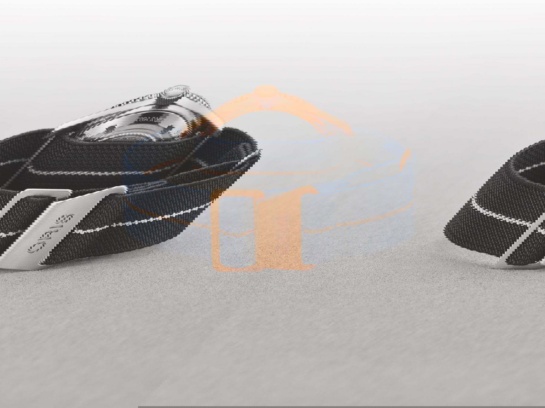 Oris Carl Brashear Cal. 401 Limited Edition 01 401 7764 3185-Set Replica 4