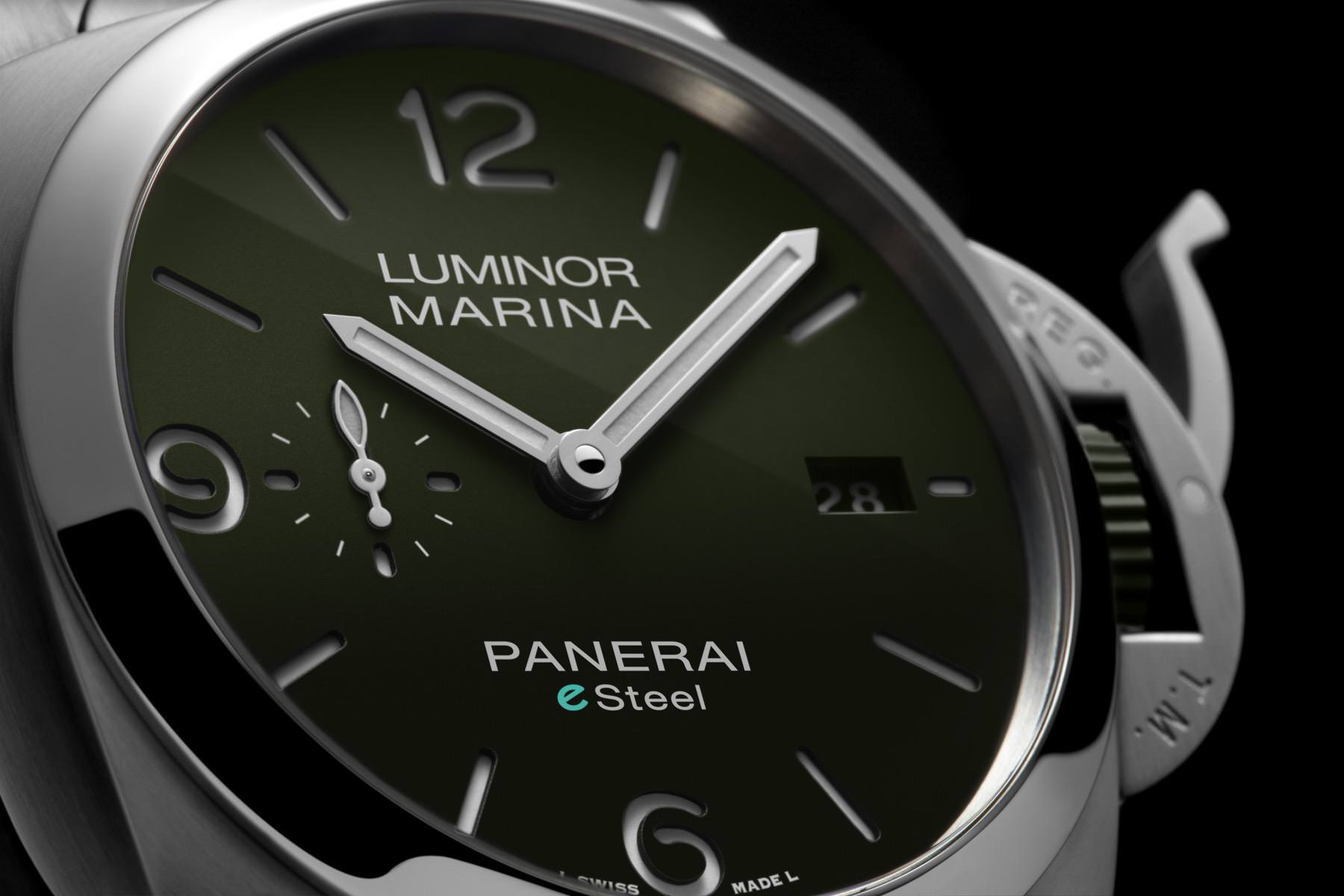 IMG_9081 Panerai Luminor Marina eSteel Verde Smeraldo PAM01356 Replica 4