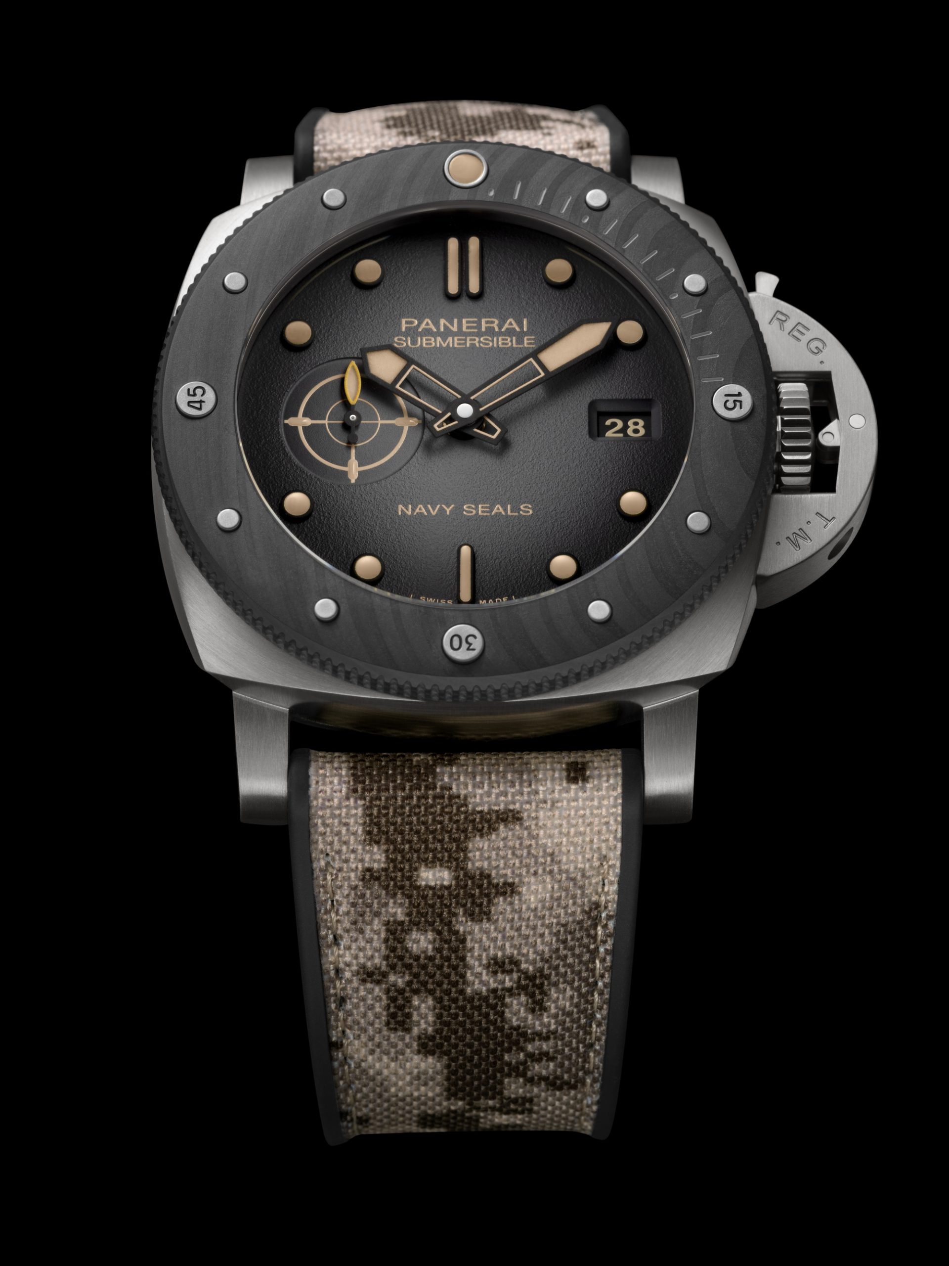 Panerai Submersible Navy SEALs Titanio PAM01669 Replica 4