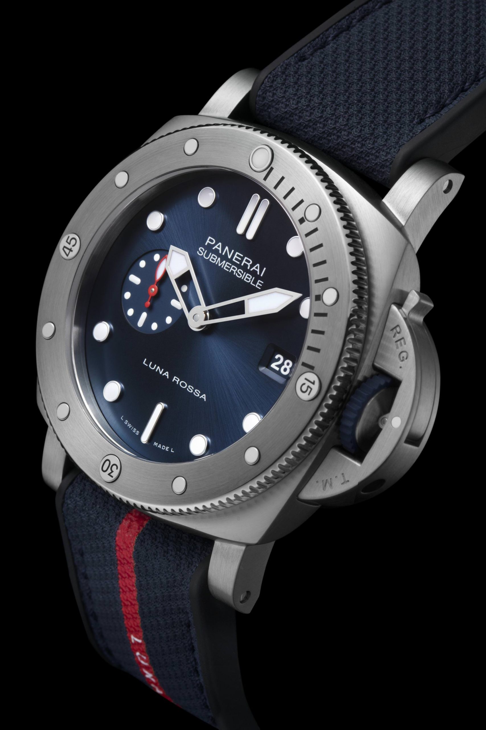 Panerai Submersible QuarantaQuattro Luna Rossa PAM01391 Replica 4