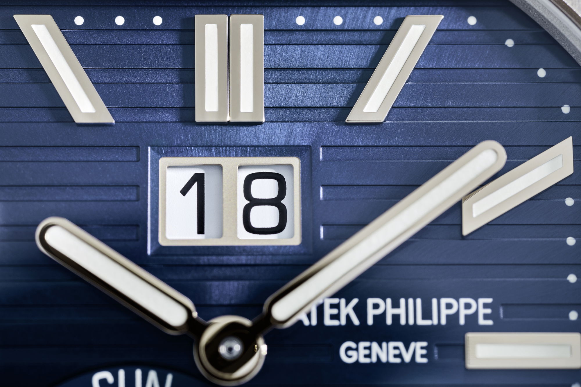 Patek Philippe Cubitus Grand Date Day Moon Phases 5822P-001 Replica 4