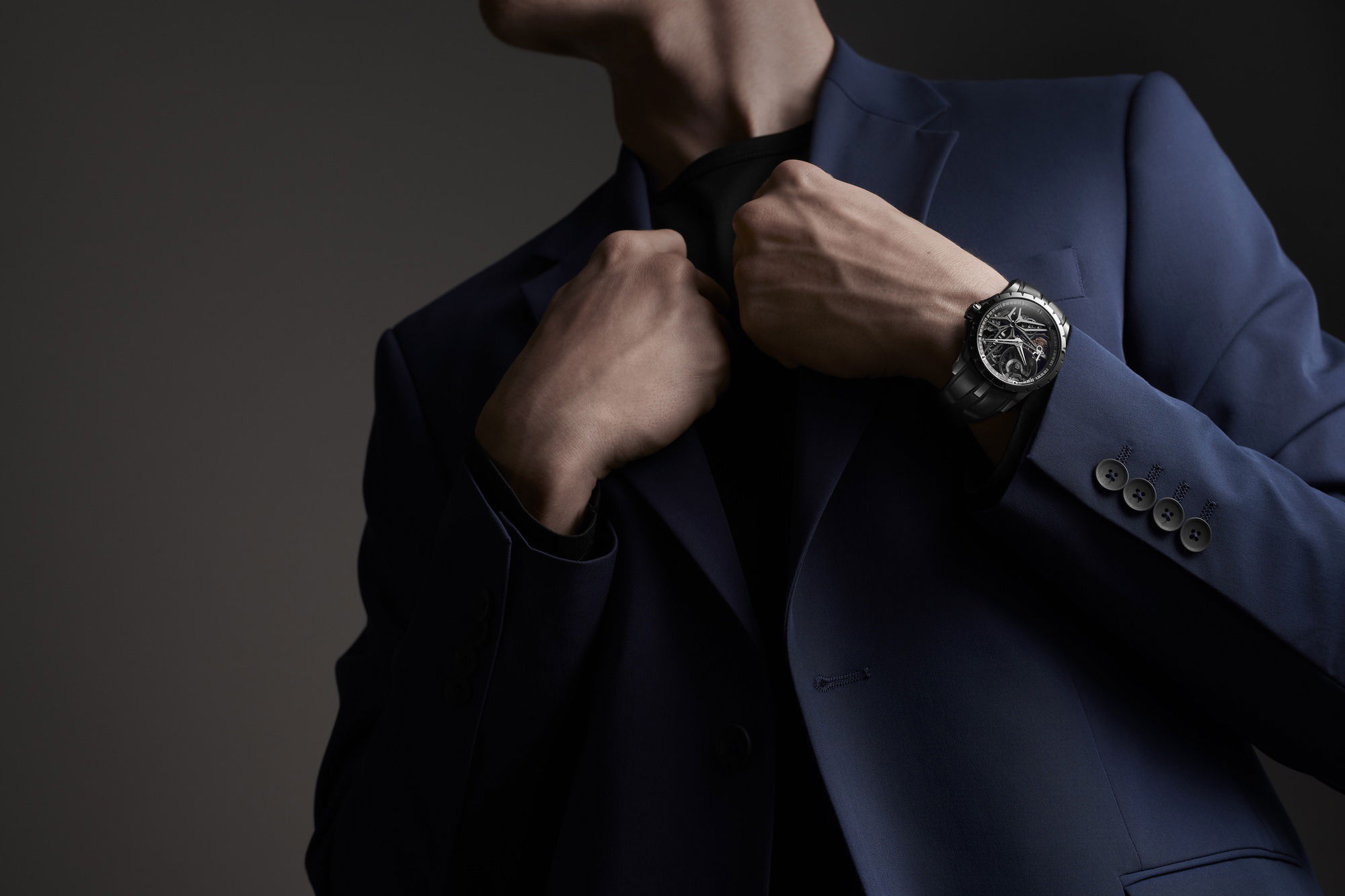 IMG_9081 Roger Dubuis Excalibur MB Black Ceramic RDDBEX0955 Replica 4