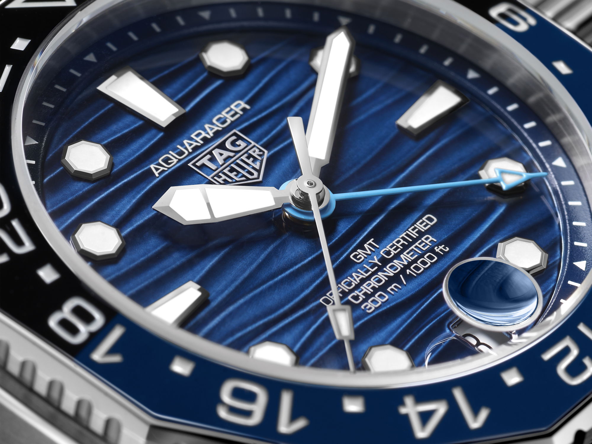 TAG Heuer Aquaracer Professional 300 GMT WBP5114.BA0013 Replica 4