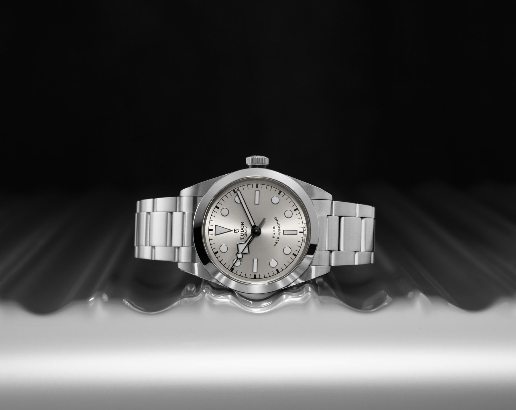 TUDOR Black Bay 32 M79580-0007 Replica 4