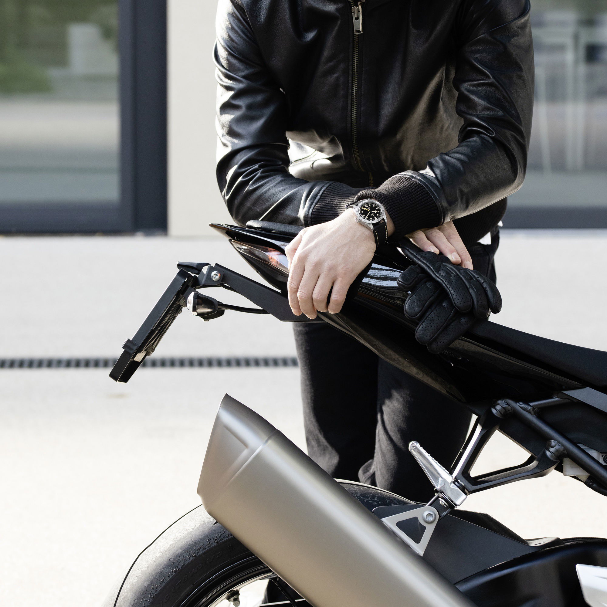 IMG_9081 TUDOR Black Bay Pro M79470-0003 Replica 4