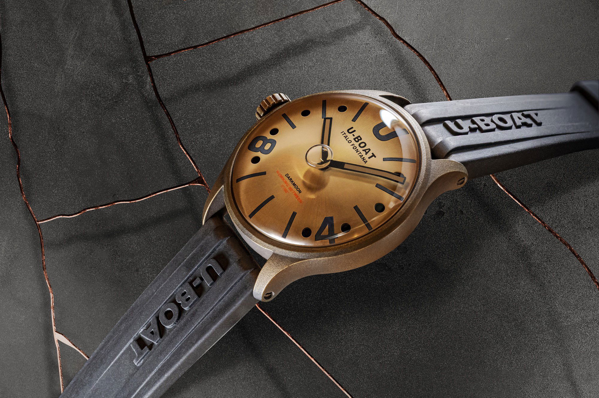 IMG_9081 U-Boat Darkmoon 44 BR Black Vintage 9546 Replica 4