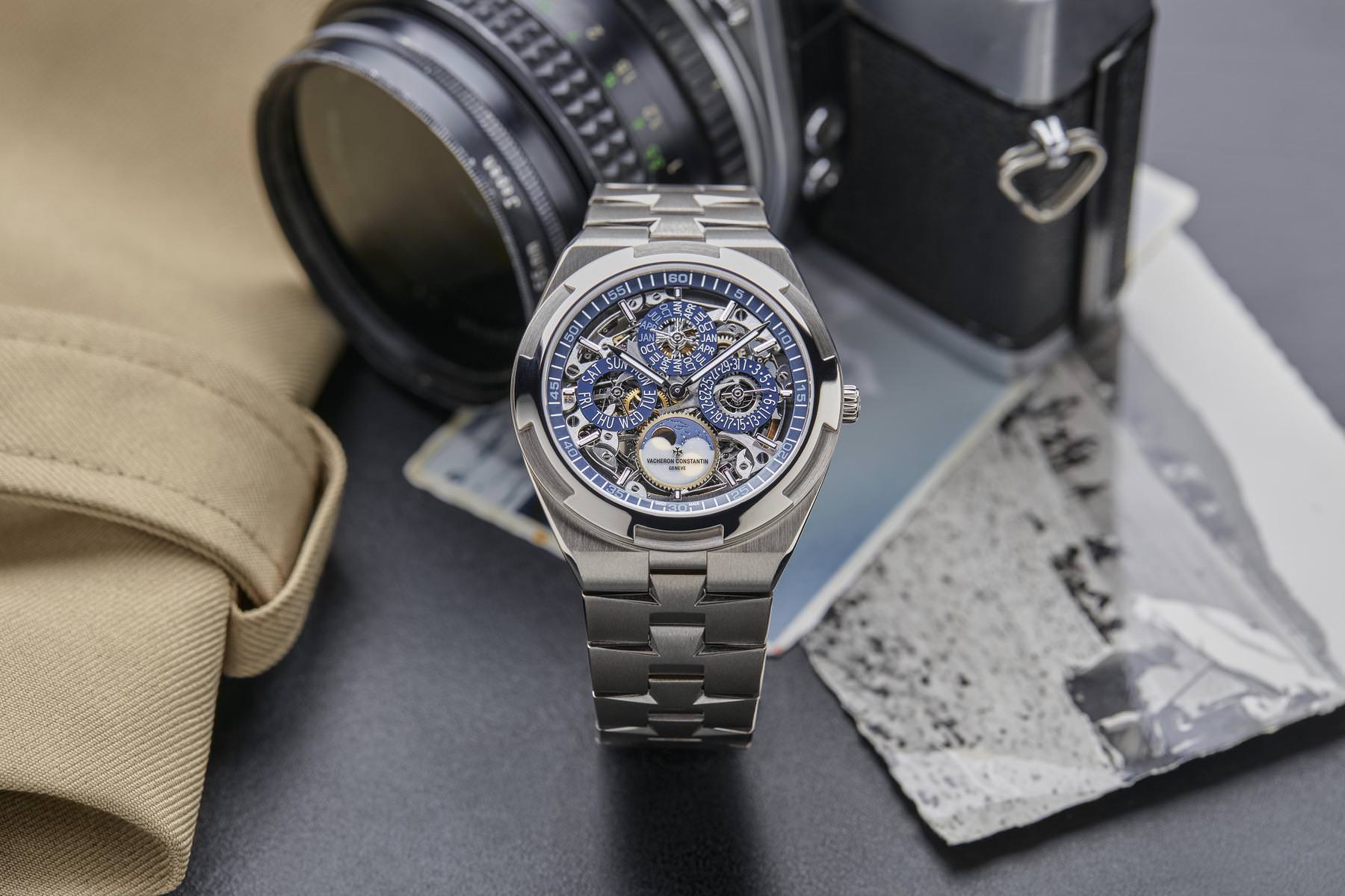 Vacheron Constantin Overseas Perpetual Calendar Ultra-Thin Skeleton 4300V/120G-B946 Replica 4