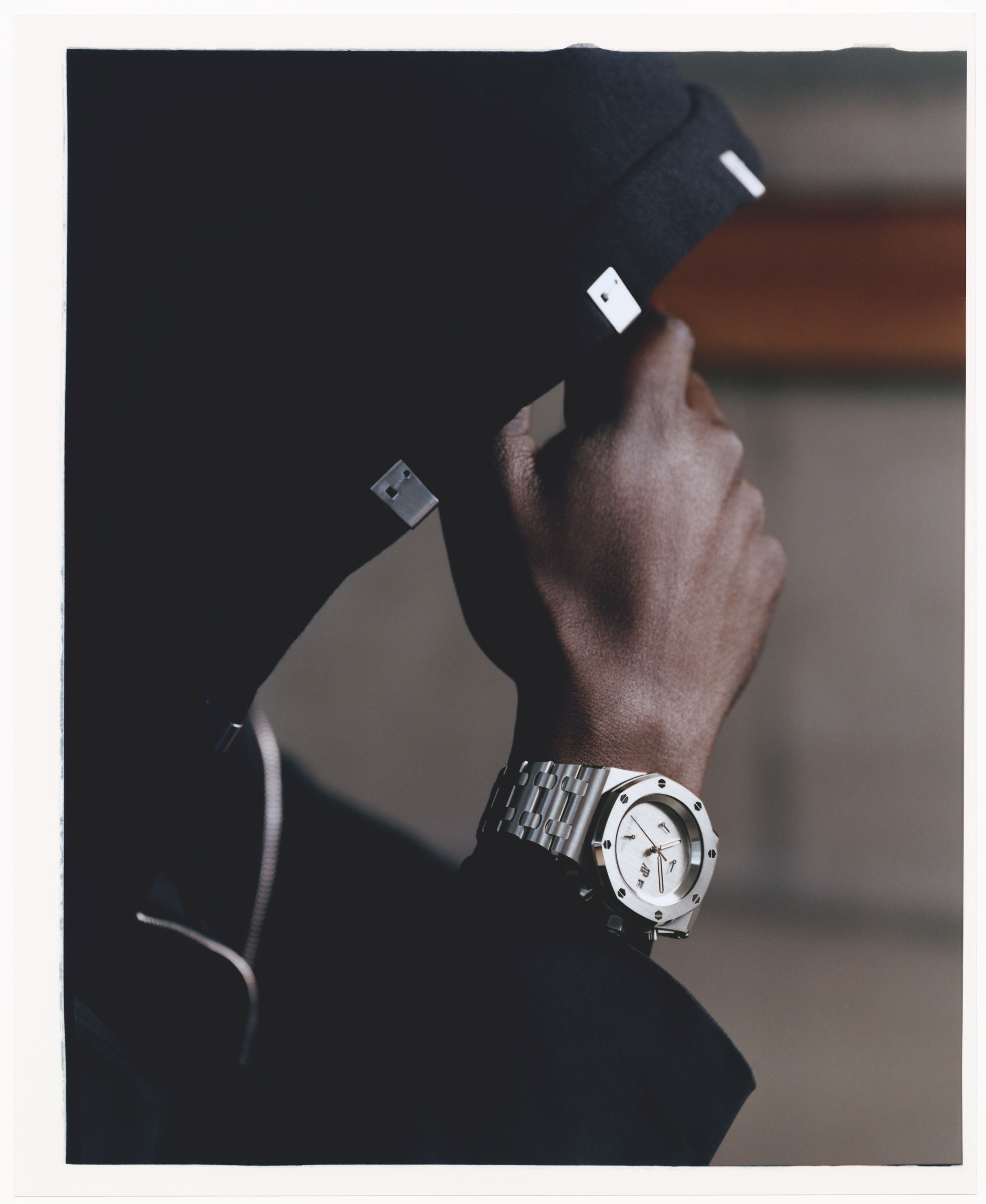 Audemars Piguet Royal Oak Offshore Selfwinding Chronograph 1017 ALYX 9SM 26238BC.OO.2000BC.01 Replica 5