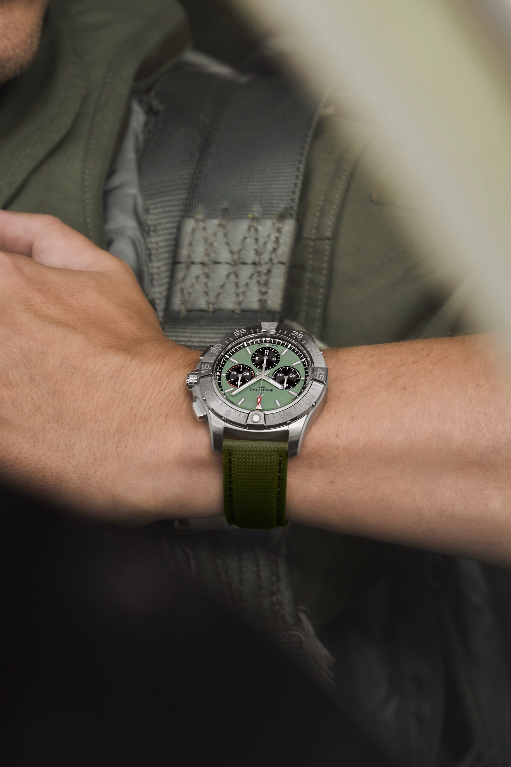 IMG_9081 Breitling Avenger B01 Chronograph 44 AB0147101L1X1 Replica 5