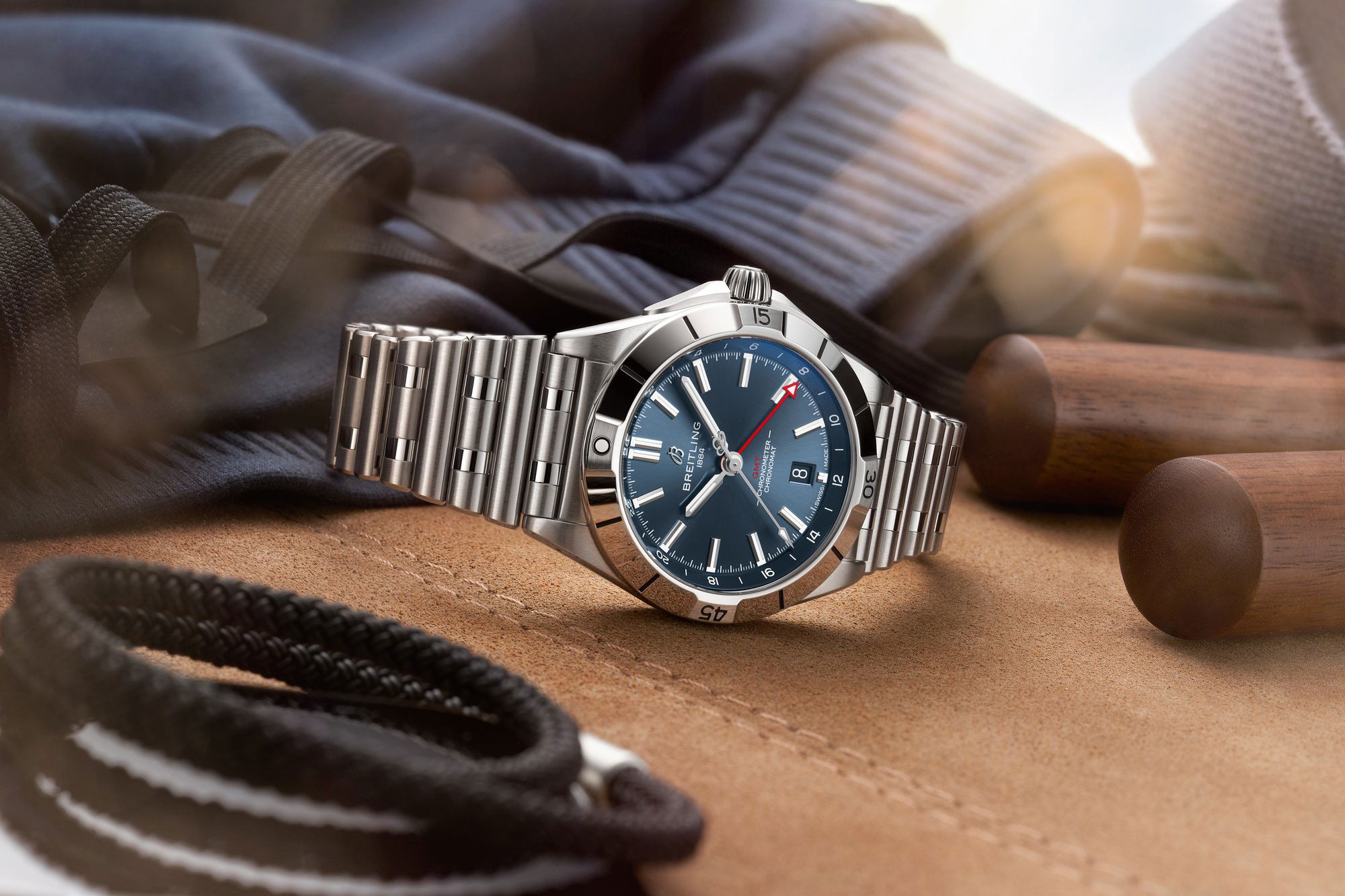 IMG_9081 Breitling Chronomat Automatic GMT 40 A32398101C1A1 Replica 5