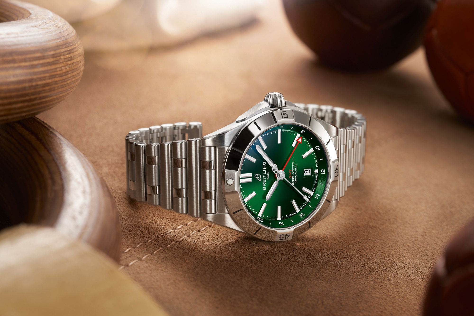 IMG_9081 Breitling Chronomat Automatic GMT 40 A32398101L1A1 Replica 5