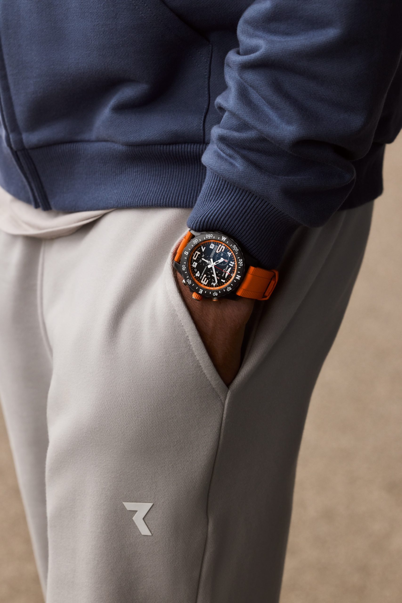 Breitling Endurance Pro 44 X82310A51B1S2 Replica 5