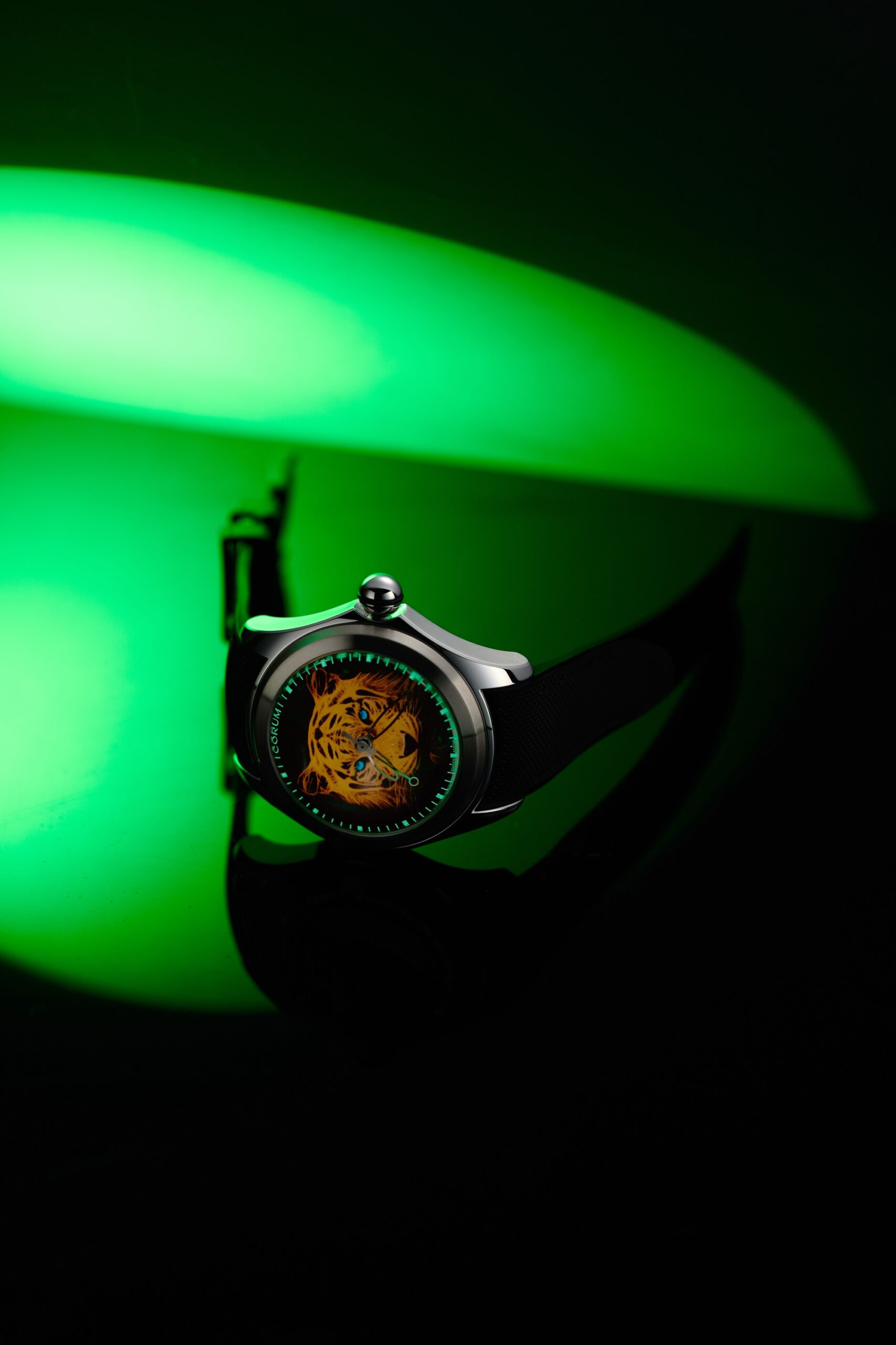 Corum Bubble 47 Automatic Luminescent Tiger L082/04378 Replica 5