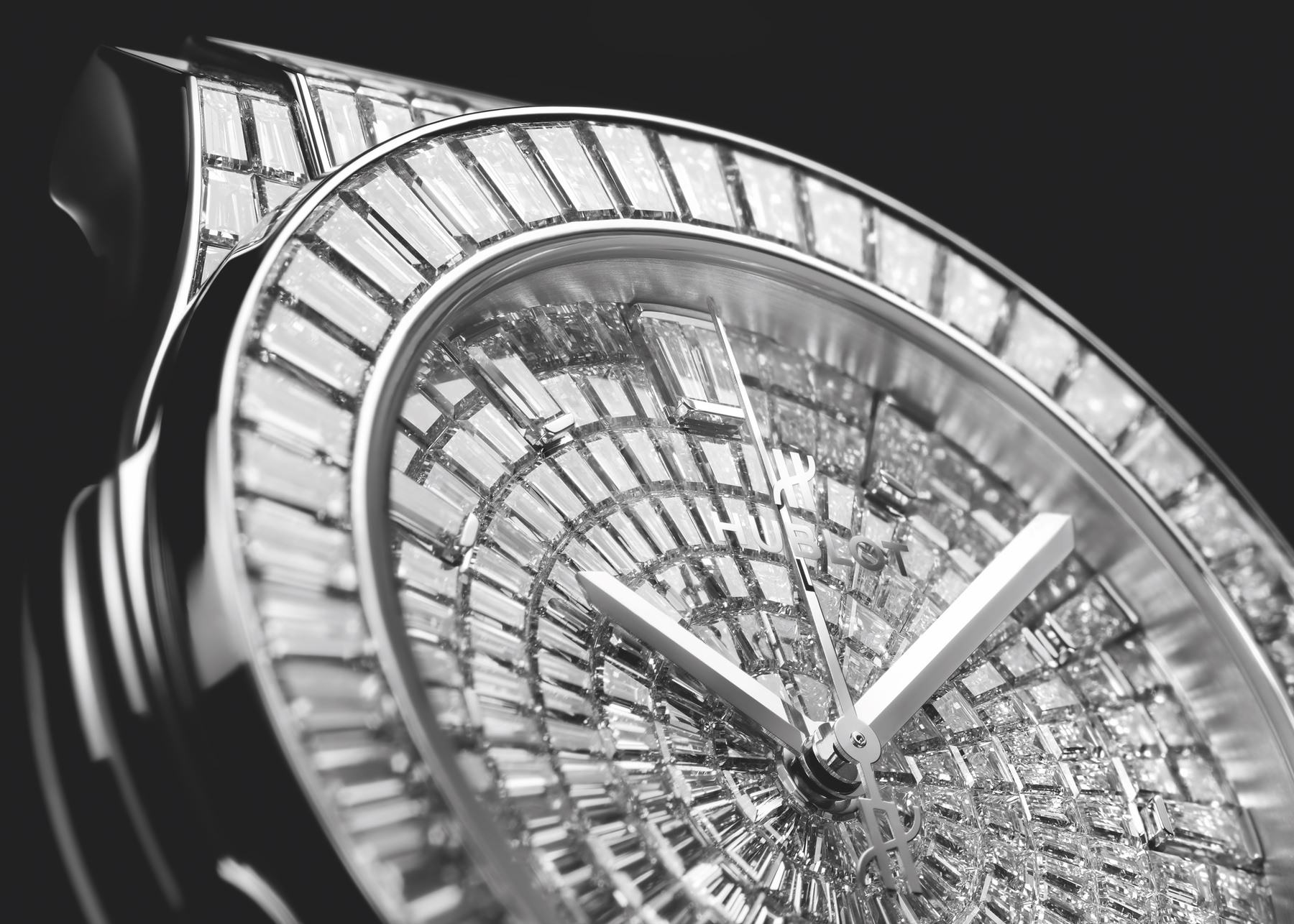 IMG_9081 Hublot Classic Fusion High Jewellery 518.WX.9004.LR.9904 Replica 5