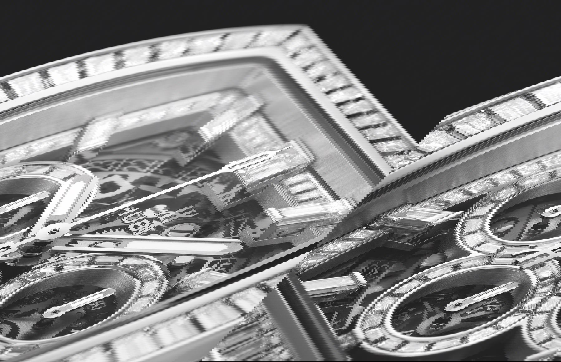 IMG_9081 Hublot Spirit of Big Bang High Jewellery 642.WX.9017.LR.9904 Replica 5