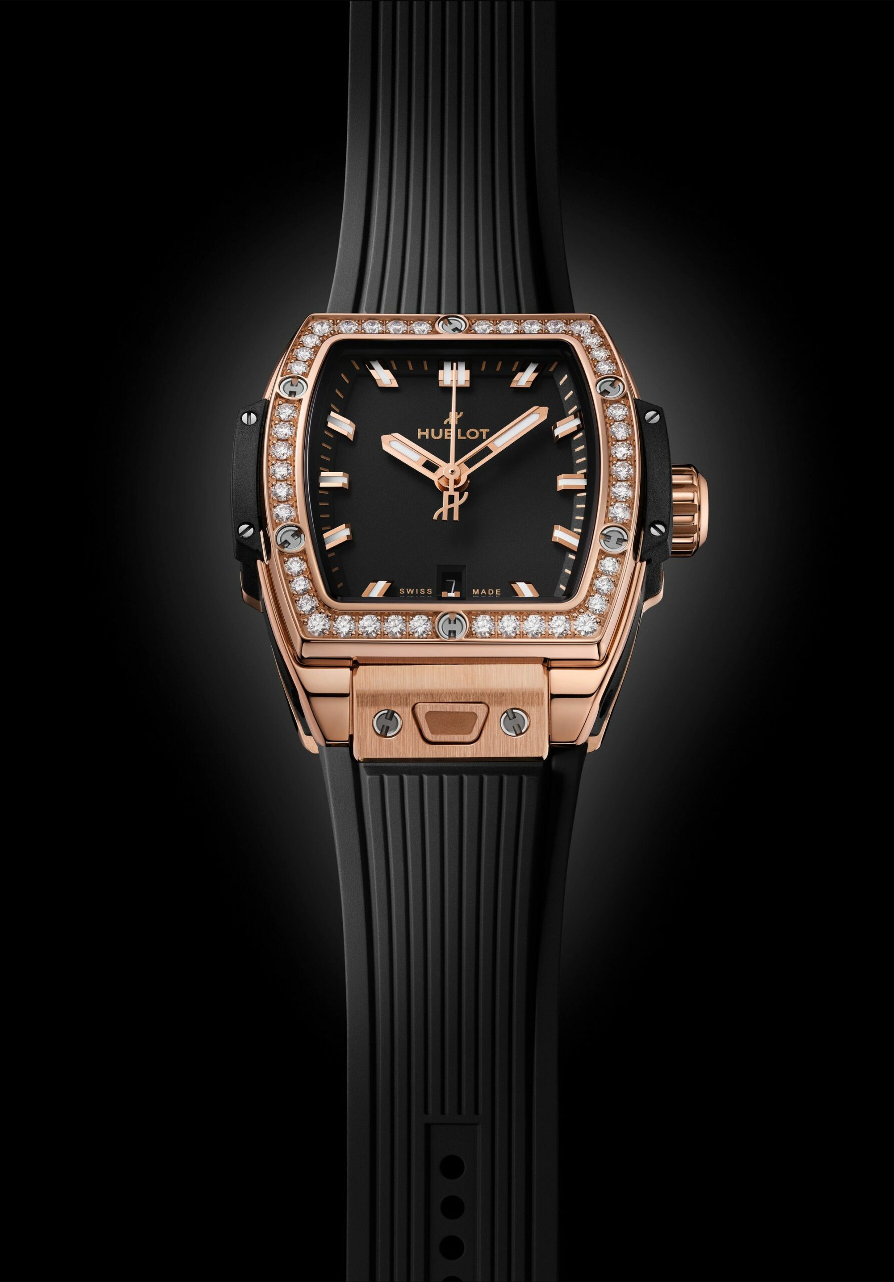 IMG_9081 Hublot Spirit of Big Bang King Gold Diamonds 682.OX.1180.RX.1204 Replica 5