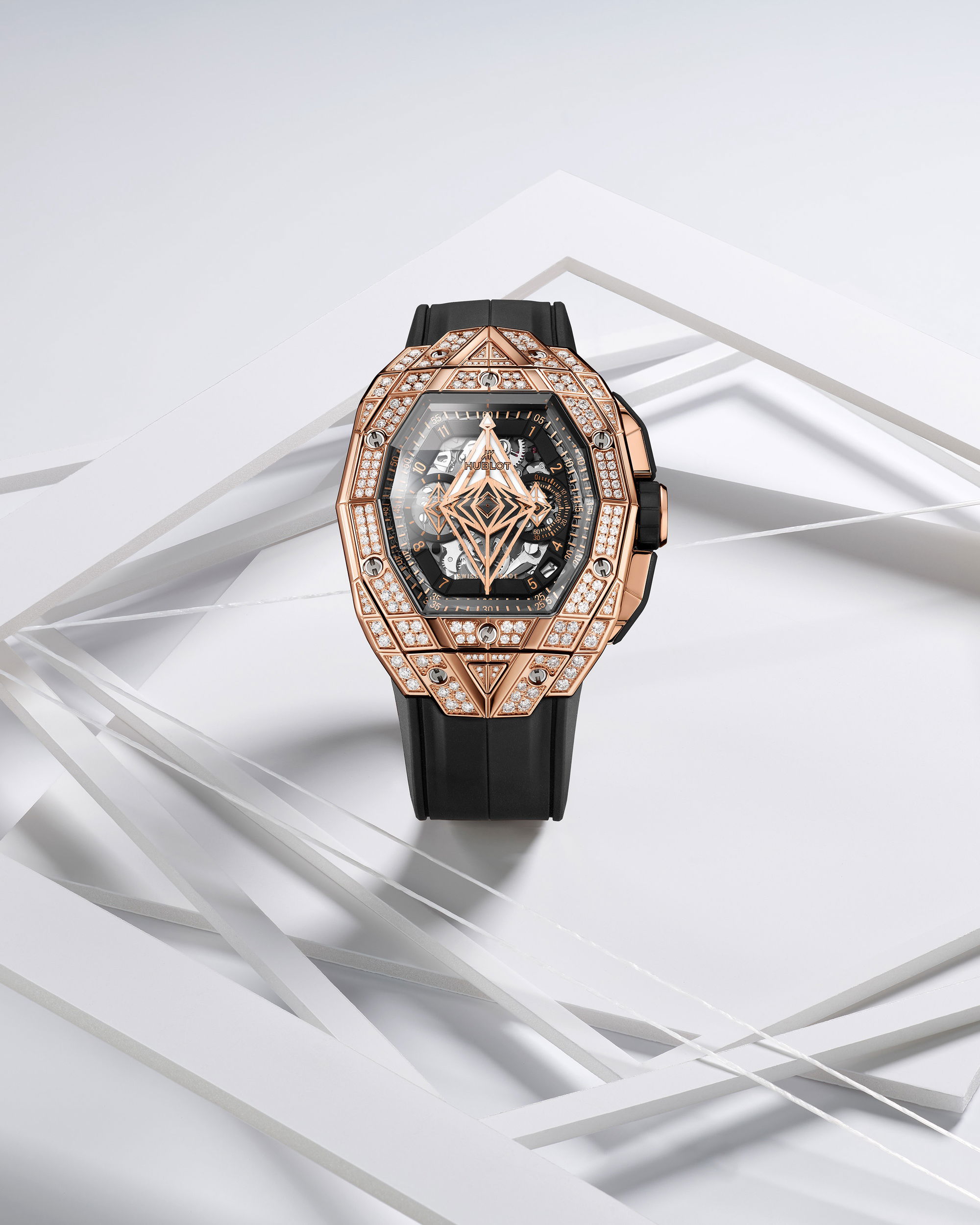 Hublot Spirit of Big Bang Sang Bleu King Gold Pave 648.OX.0108.RX.1604.MXM23 Replica 5