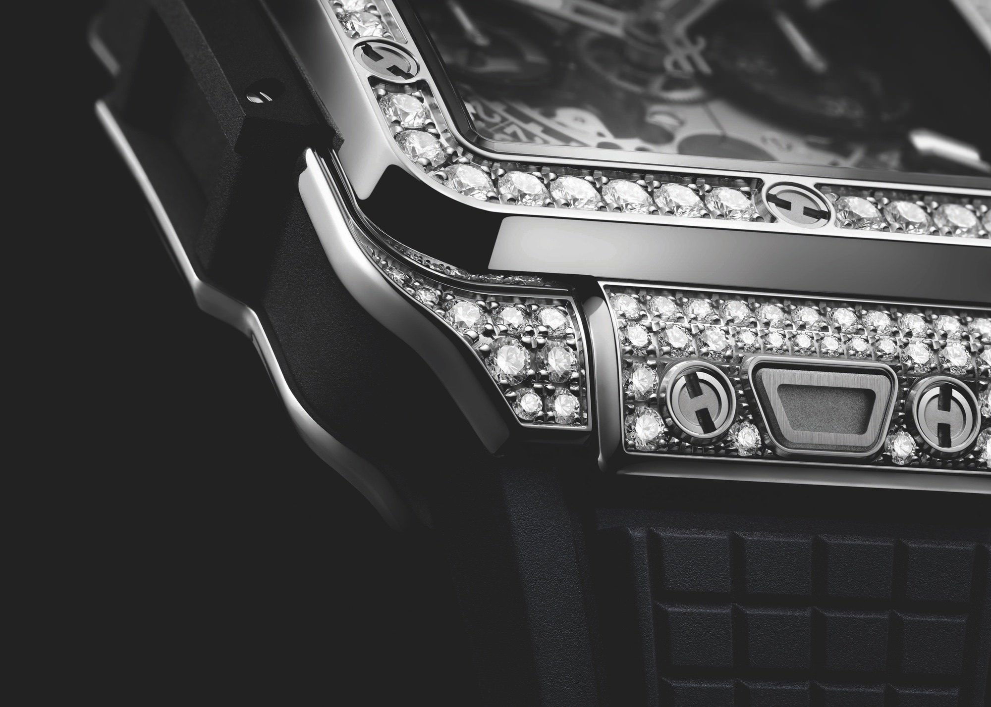 IMG_9081 Hublot Square Bang Unico Titanium Pave 821.NX.0170.RX.1604 Replica 5