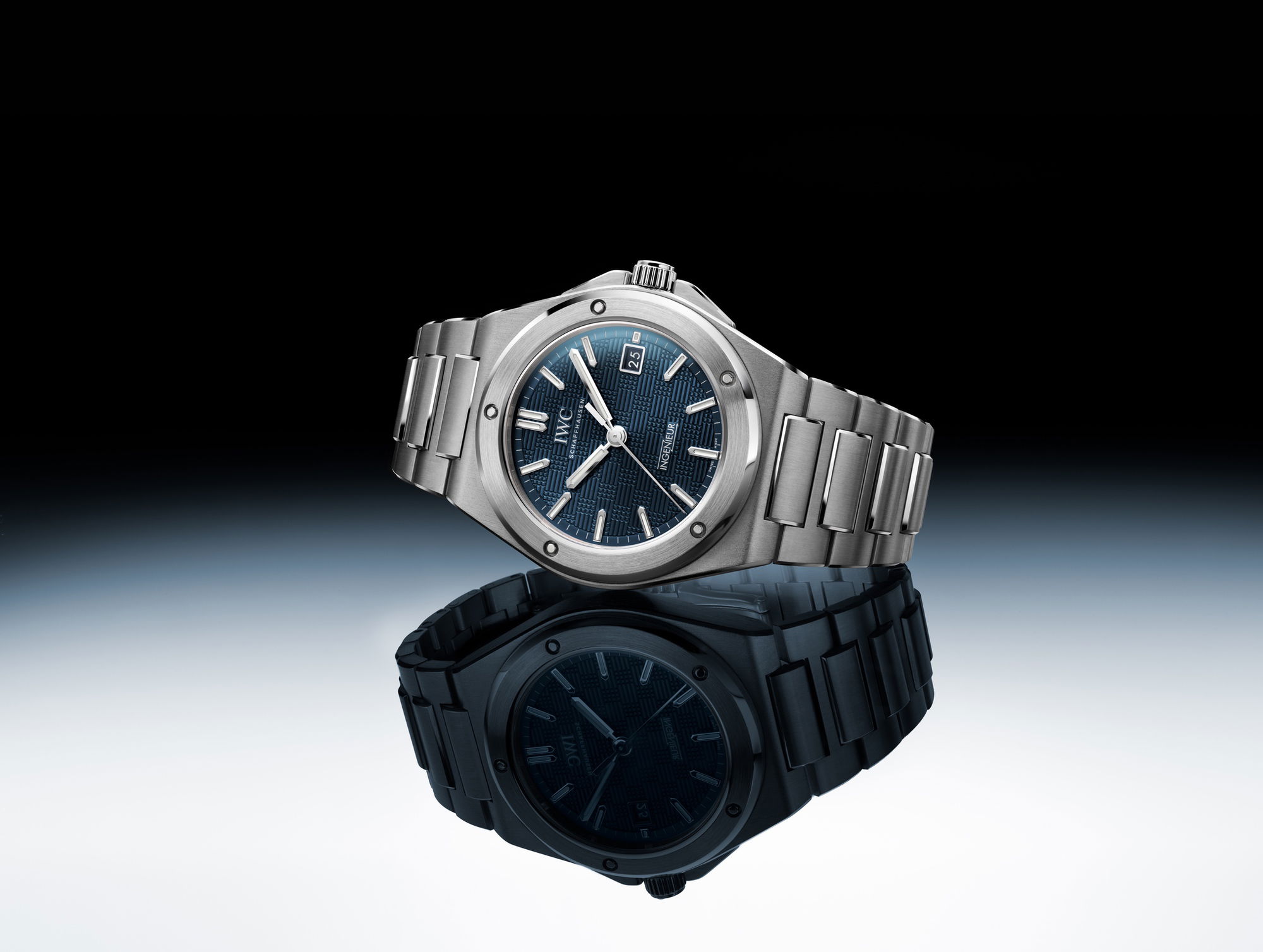 IWC Ingenieur Automatic 40 Blue IW328907 Replica 5