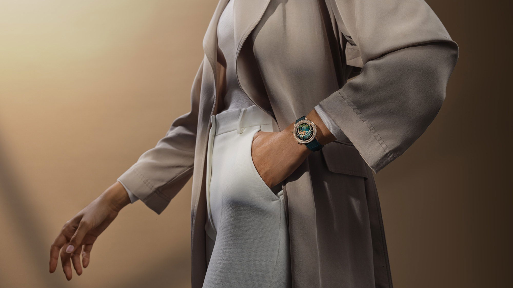 IMG_9081 Jaeger-LeCoultre Rendez-Vous Sonatina Peaceful Nature Crane Q35924J1 Replica 5