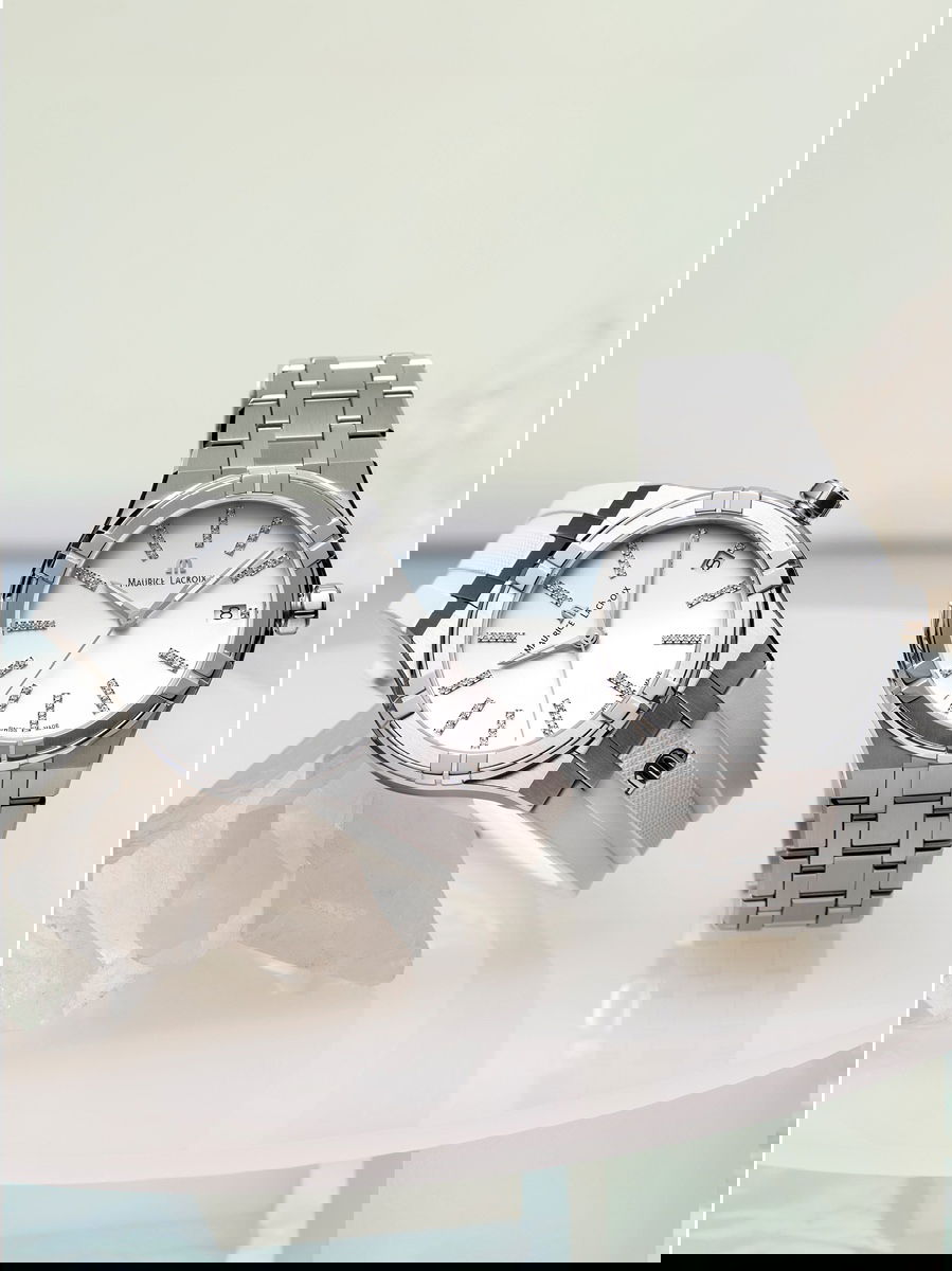 IMG_9081 Maurice Lacroix Aikon Quartz Date 40 AI1108-PVP02-130-1 Replica 5