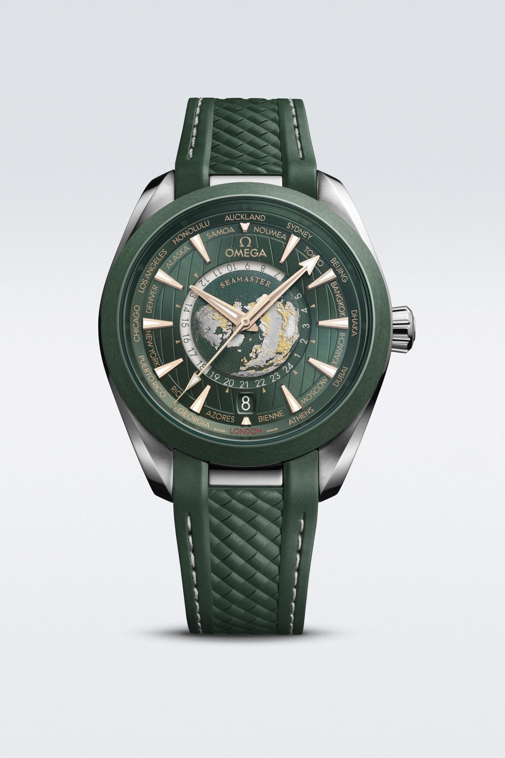 IMG_9081 Omega Seamaster Aqua Terra 150M Co-Axial Master Chronometer GMT Worldtimer 220.32.43.22.20.001 Replica 5