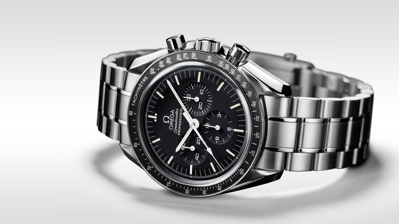 IMG_9081 Omega Speedmaster Moonwatch Professional Chronograph 42 mm 311.30.42.30.01.005 Replica 5