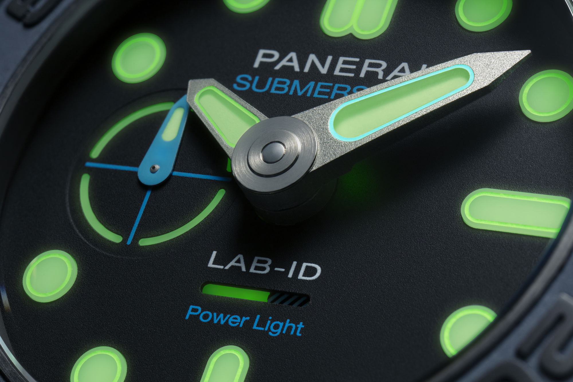 Panerai Submersible Elux LAB-ID PAM01800 Replica 5